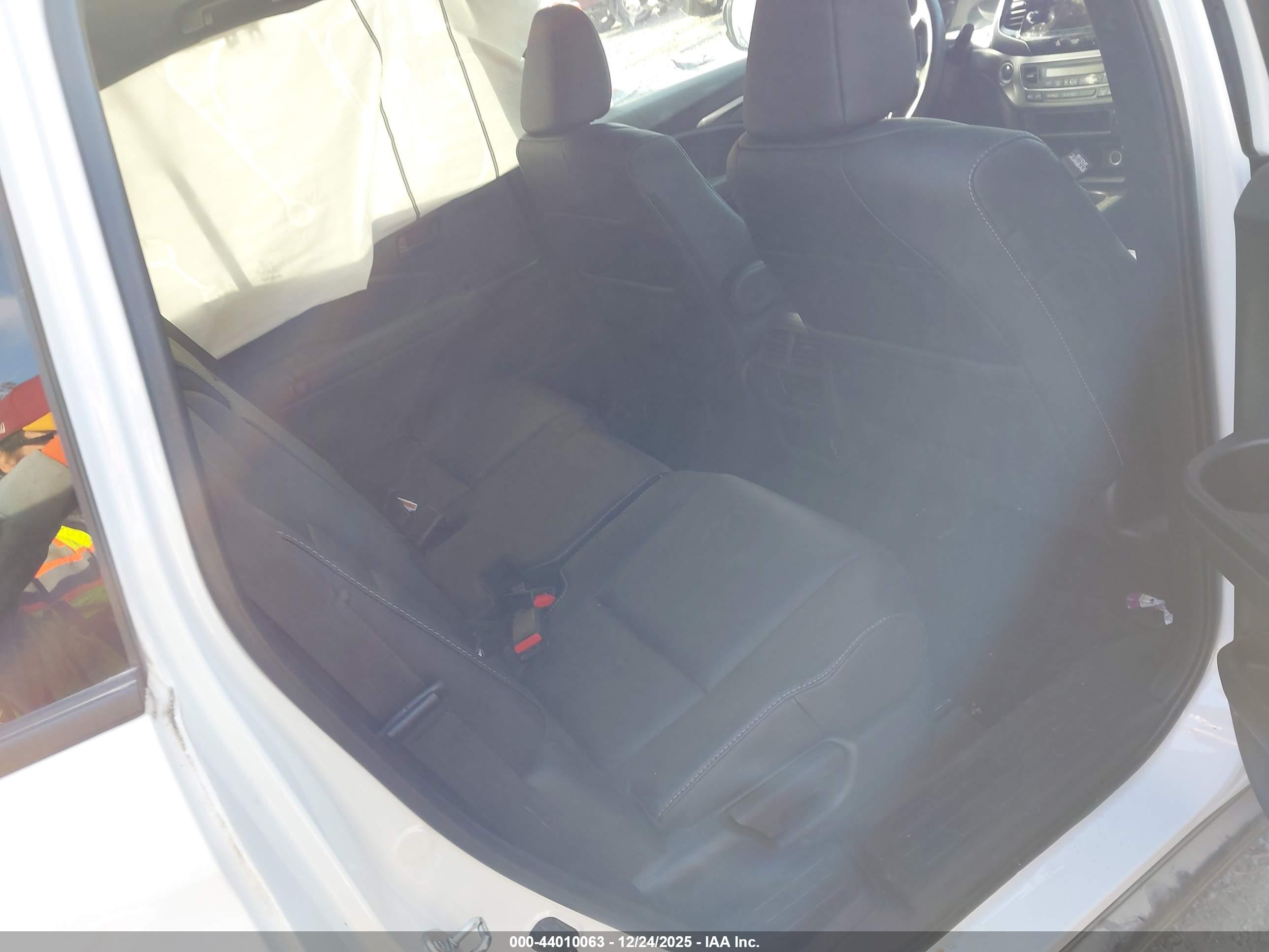 HONDA PASSPORT image 8
