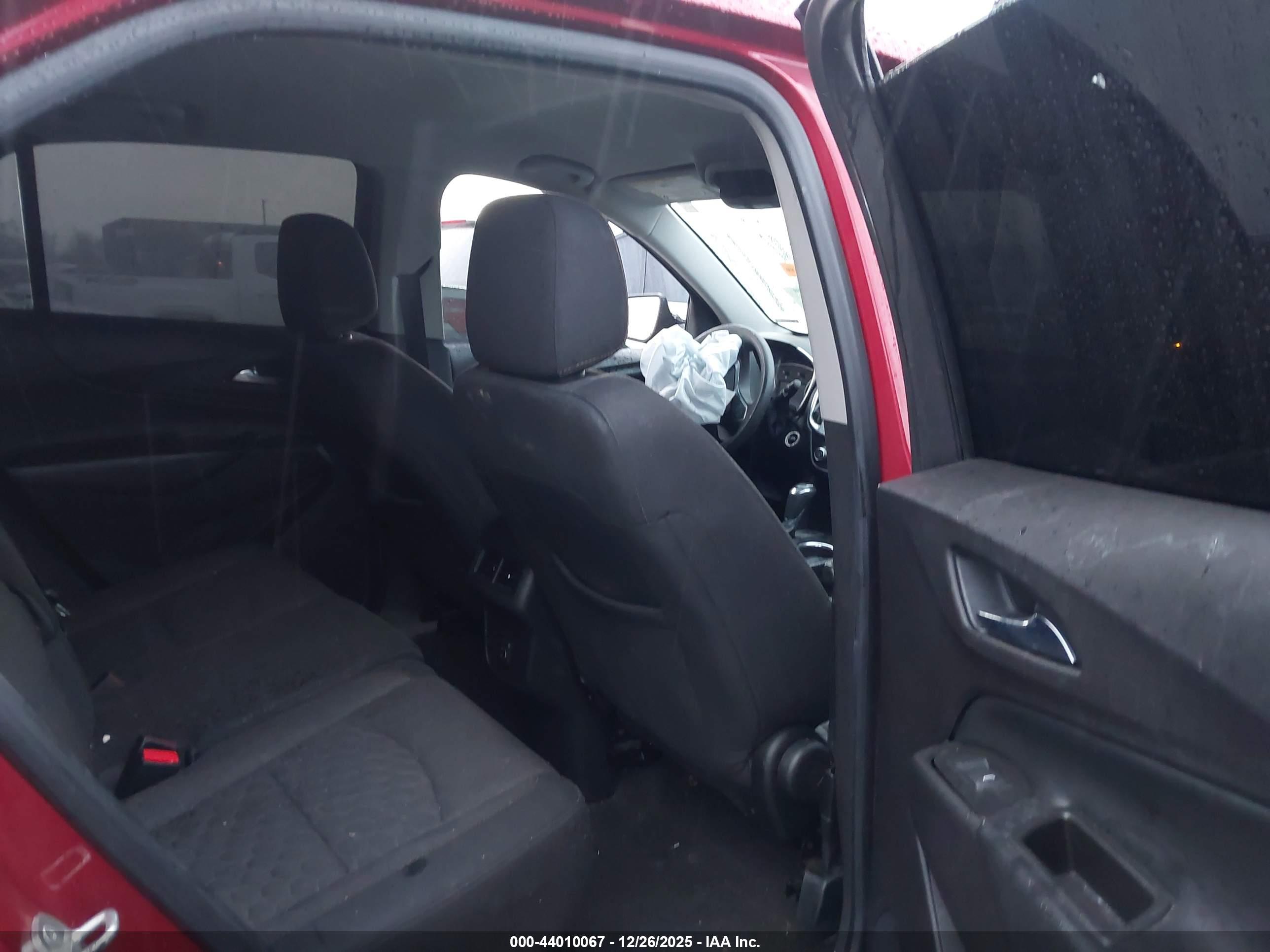 CHEVROLET EQUINOX image 8