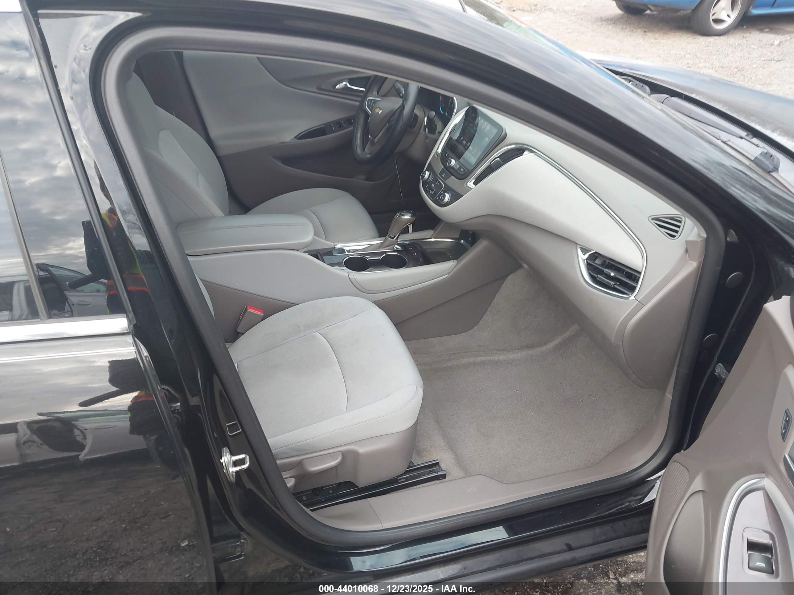 CHEVROLET MALIBU image 5