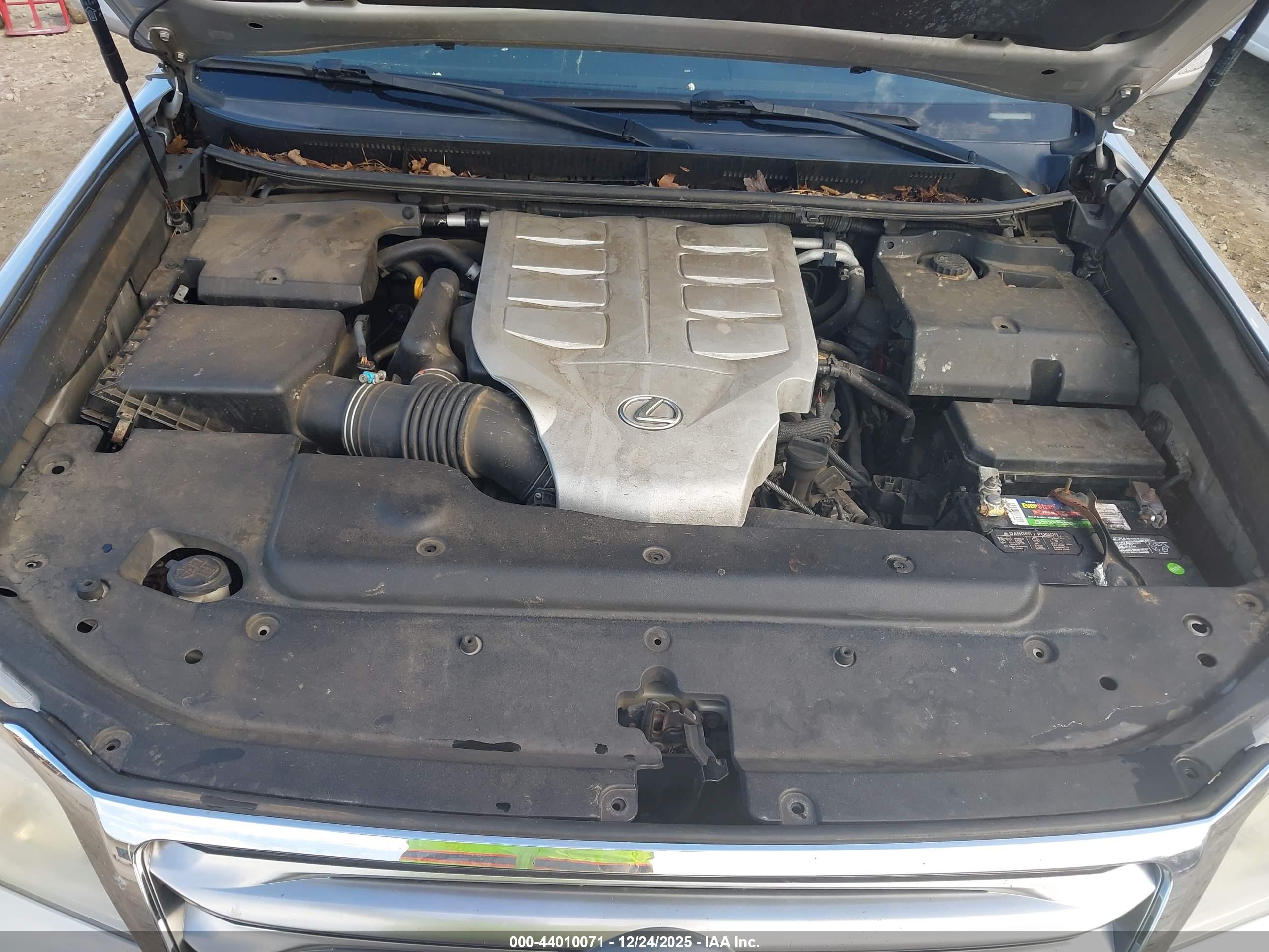 LEXUS 460 image 10