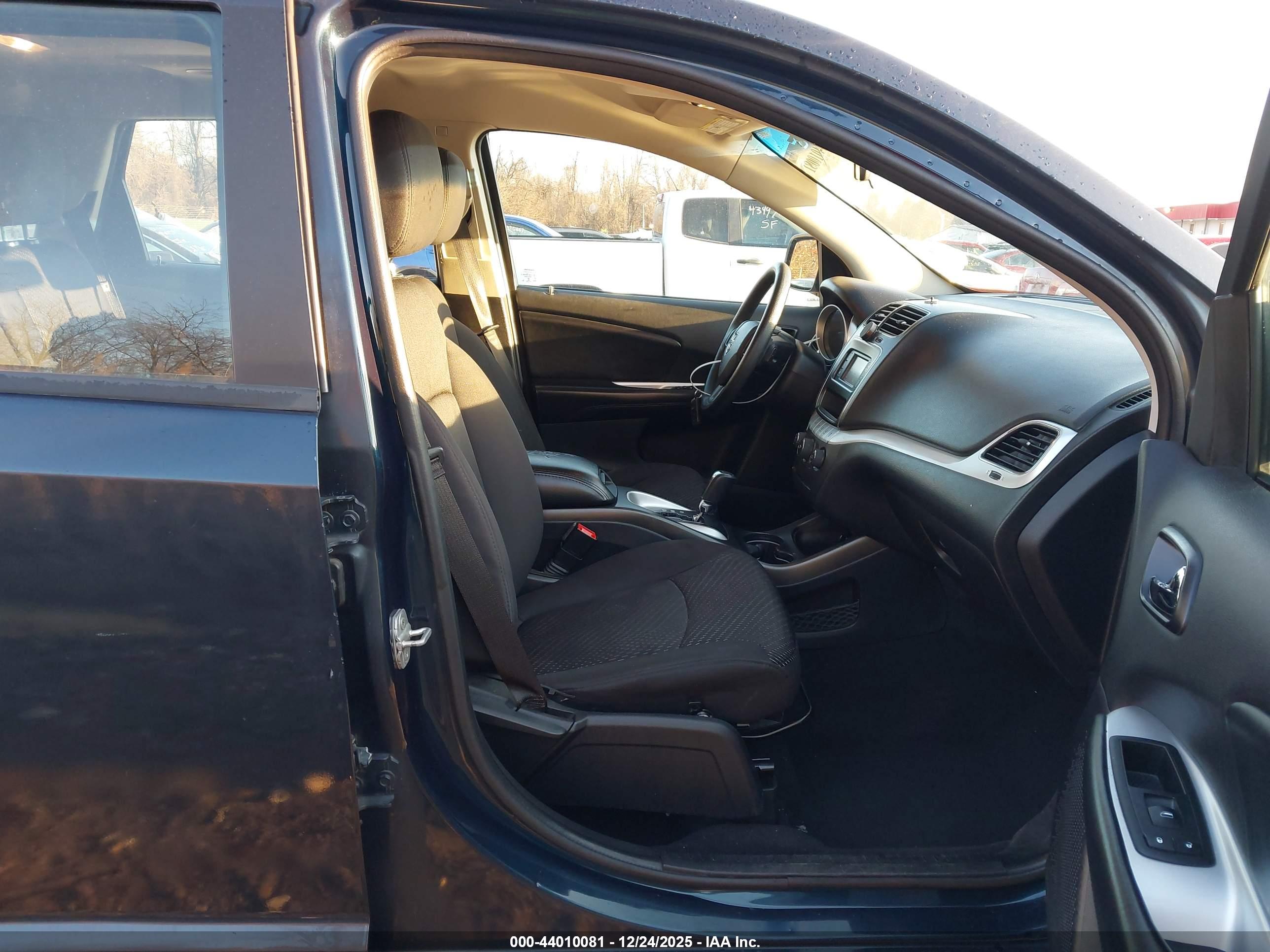 DODGE JOURNEY image 5