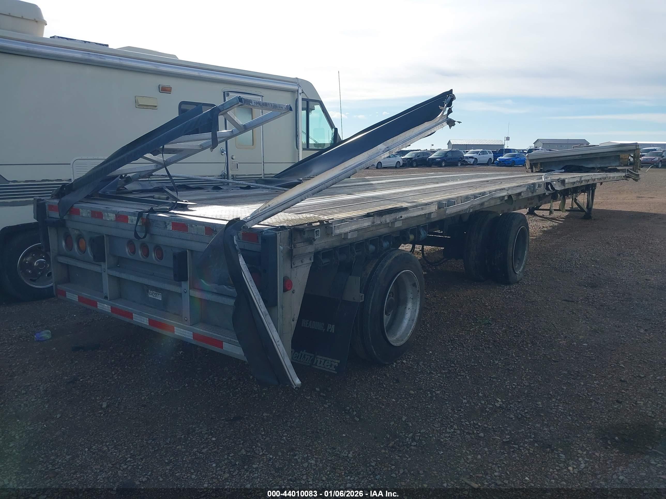 REITNOUER TRAILER image 4