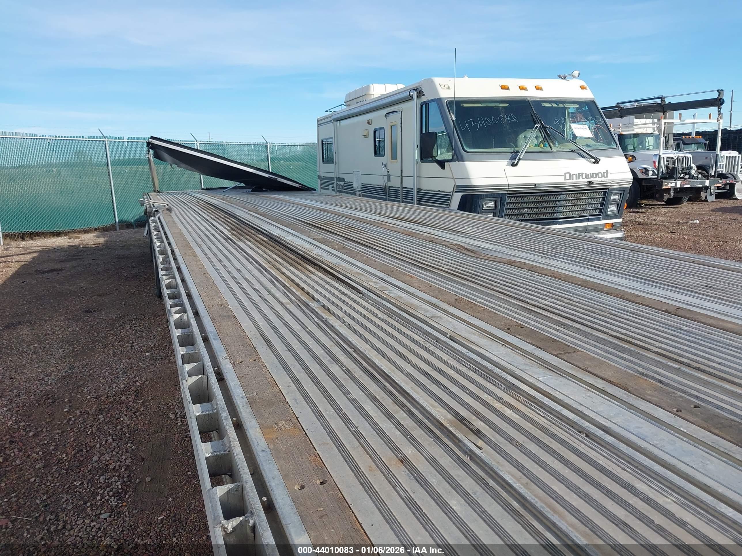 REITNOUER TRAILER image 5
