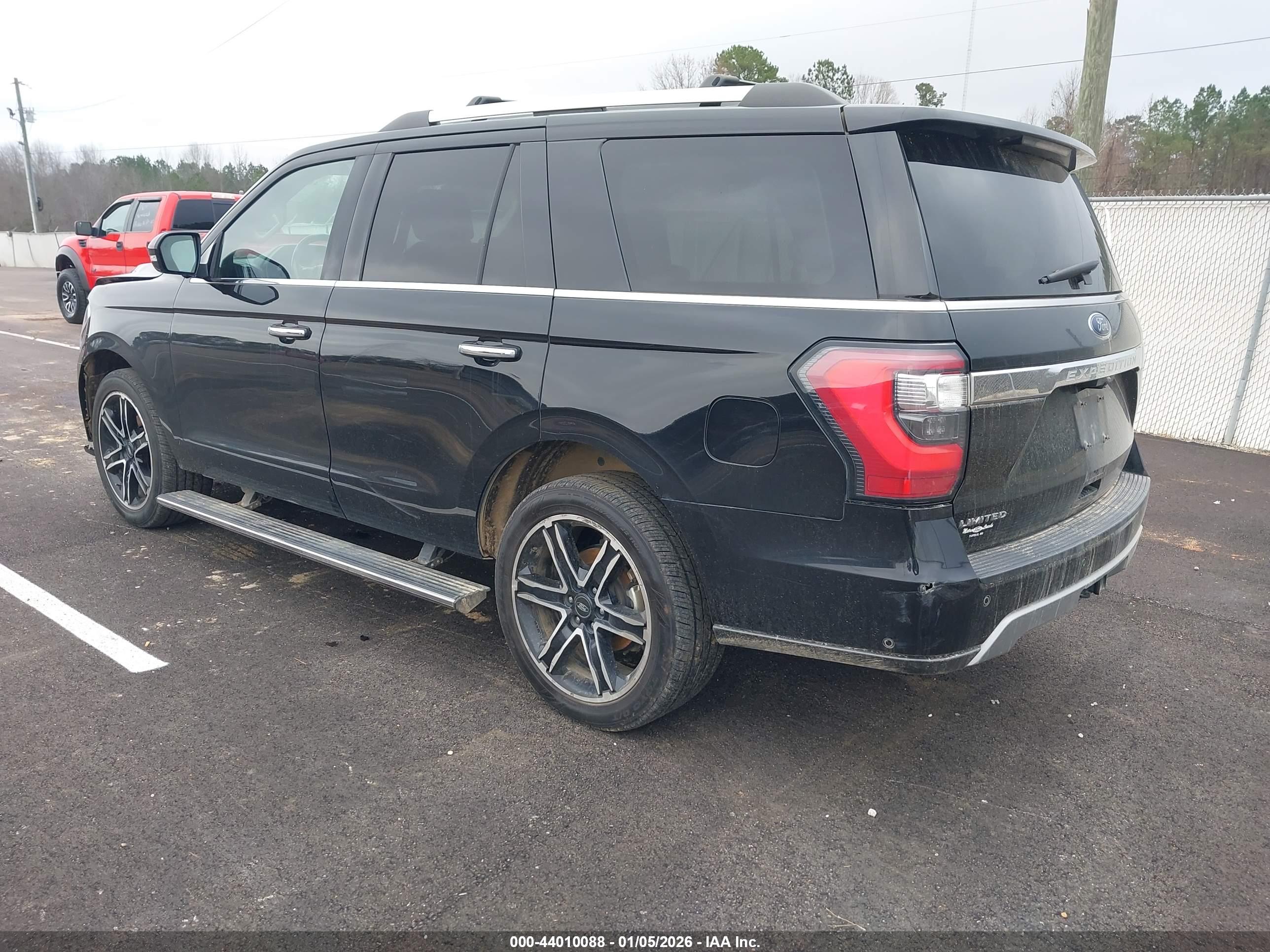 FORD EXPEDITION image 3