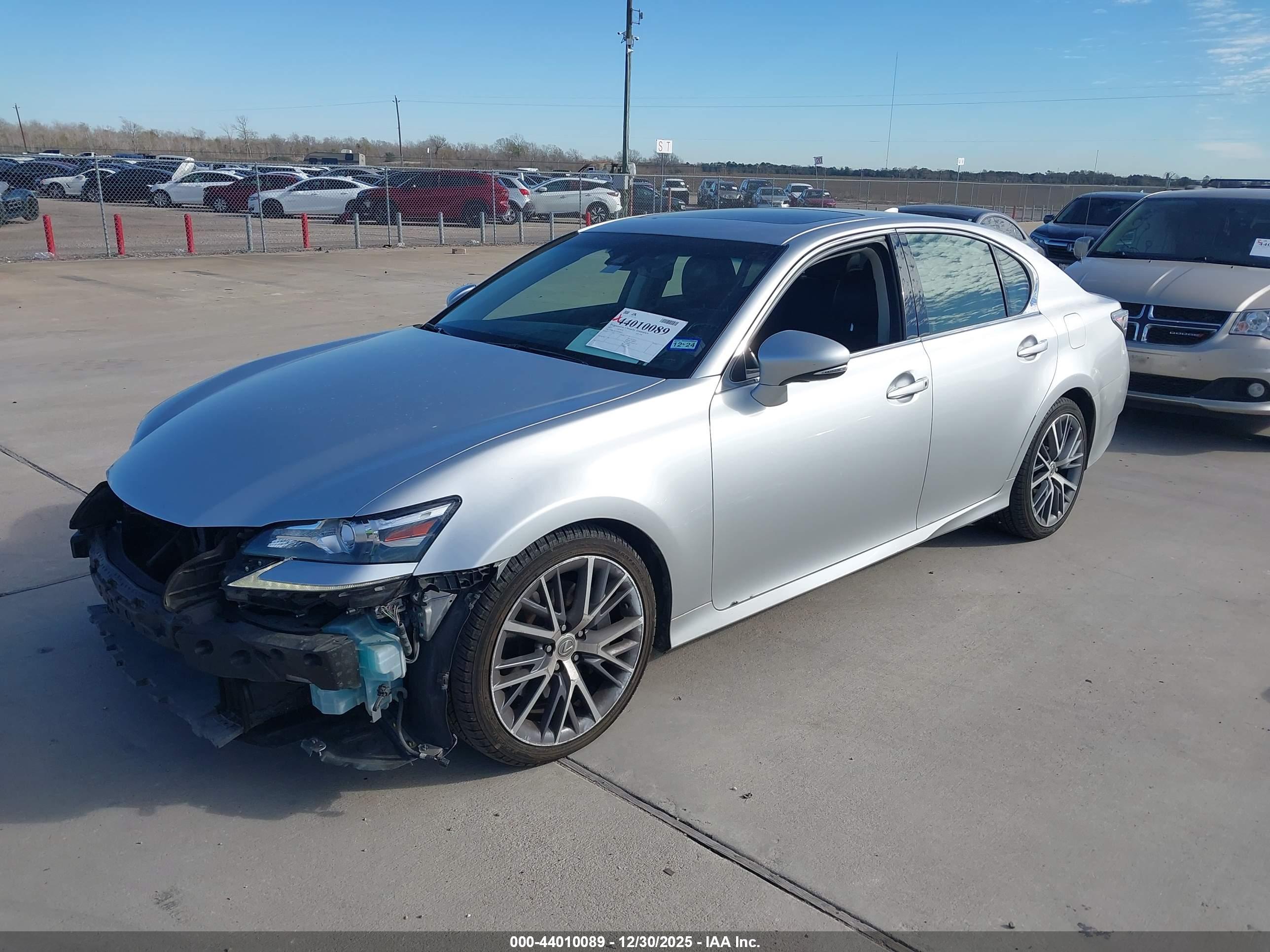 LEXUS GS image 2