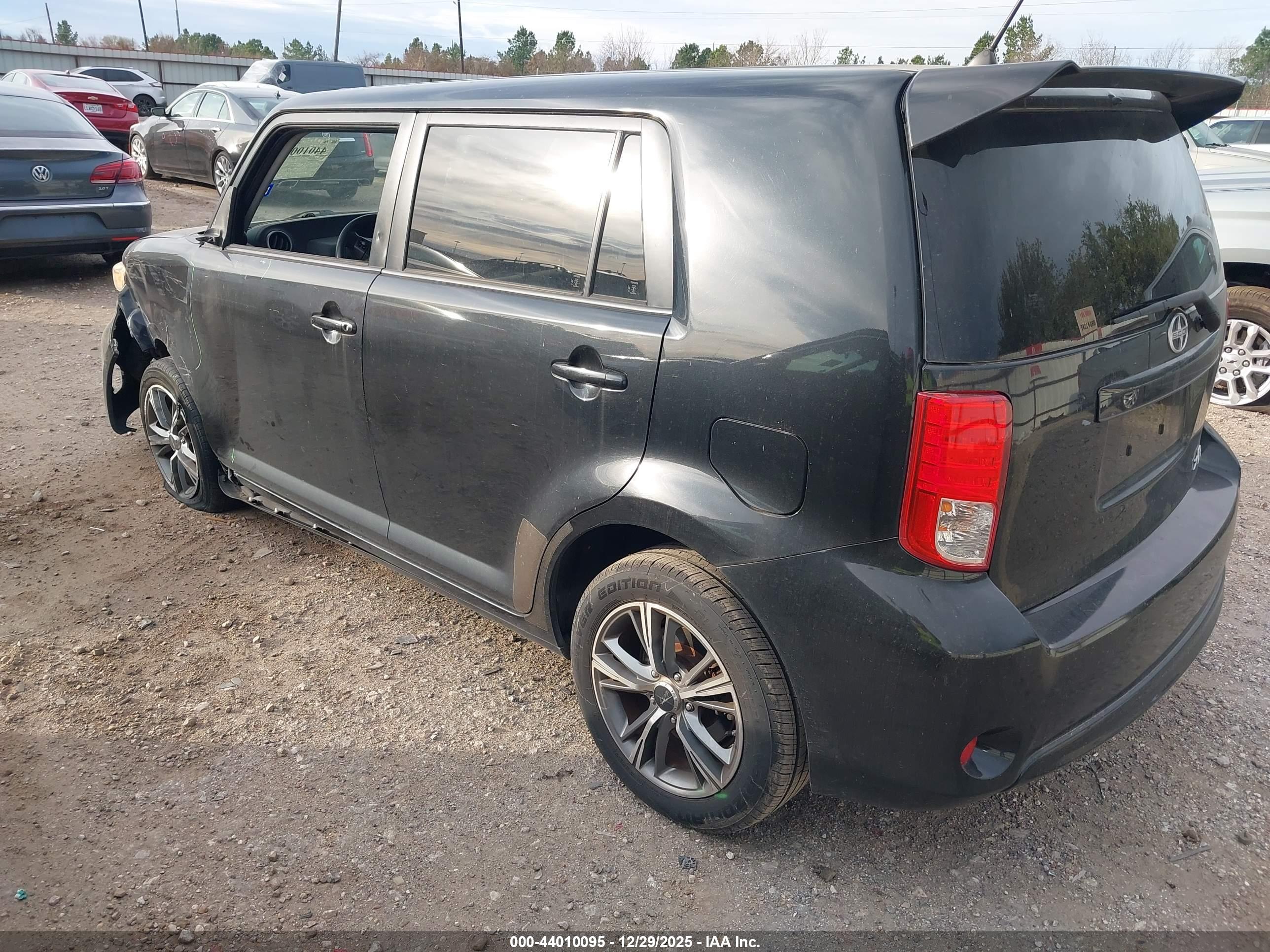 TOYOTA SCION image 3