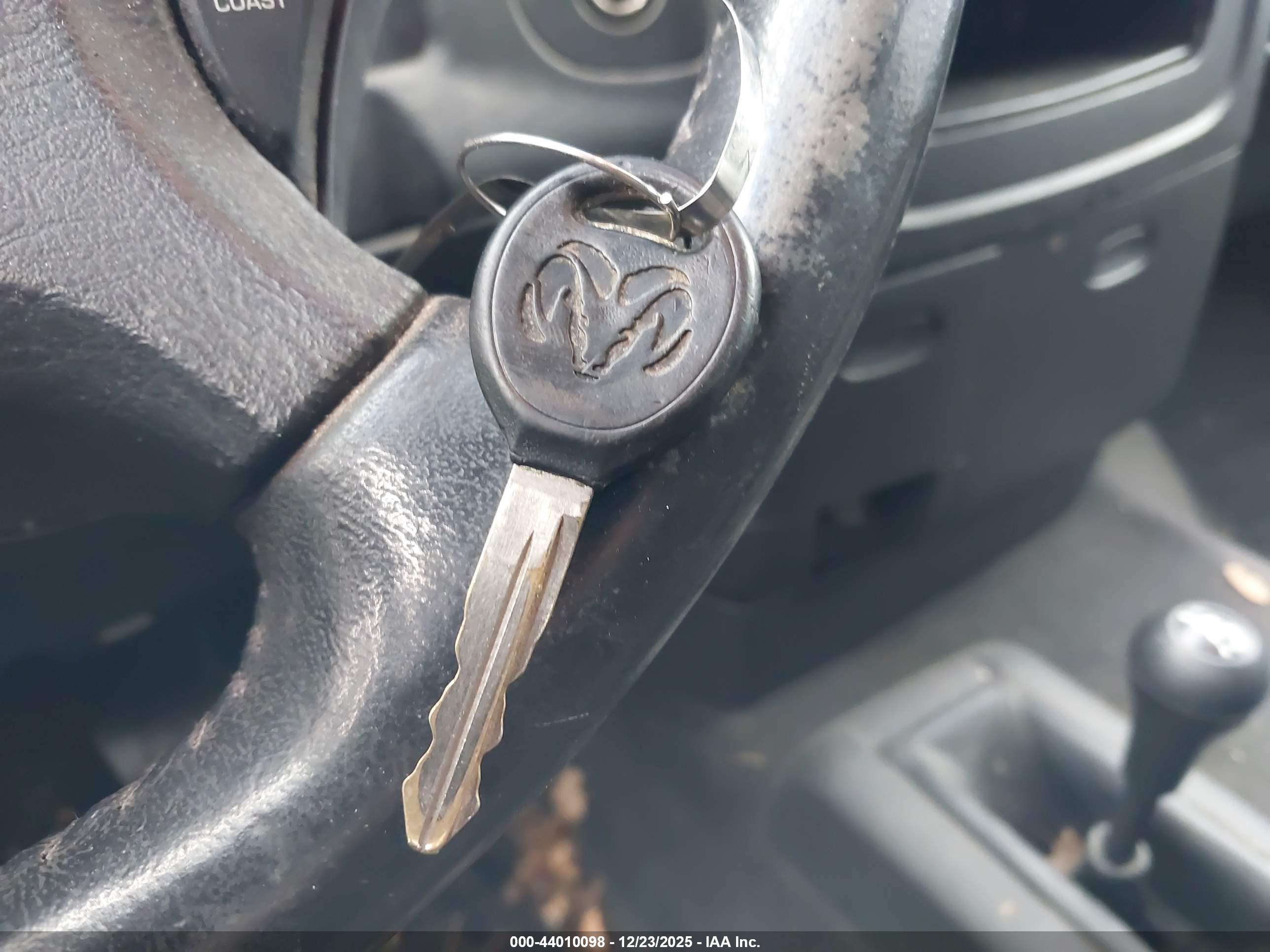 DODGE RAM image 11