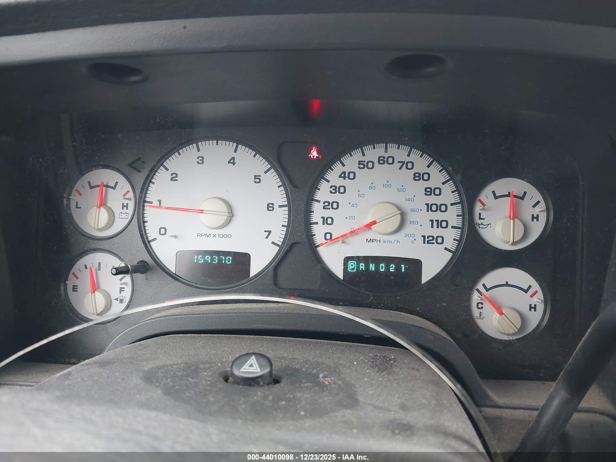 DODGE RAM image 7