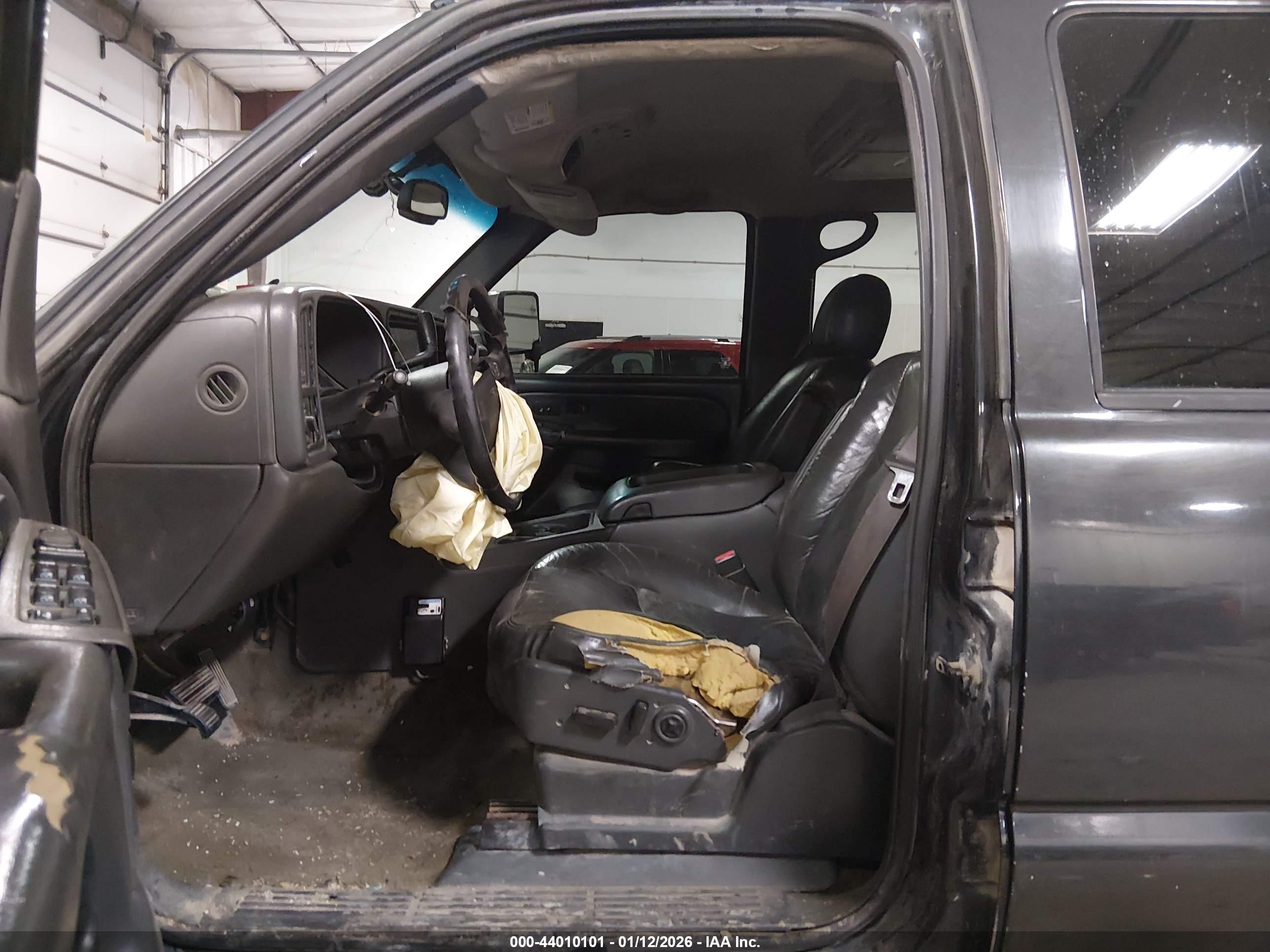 GMC SIERRA image 5