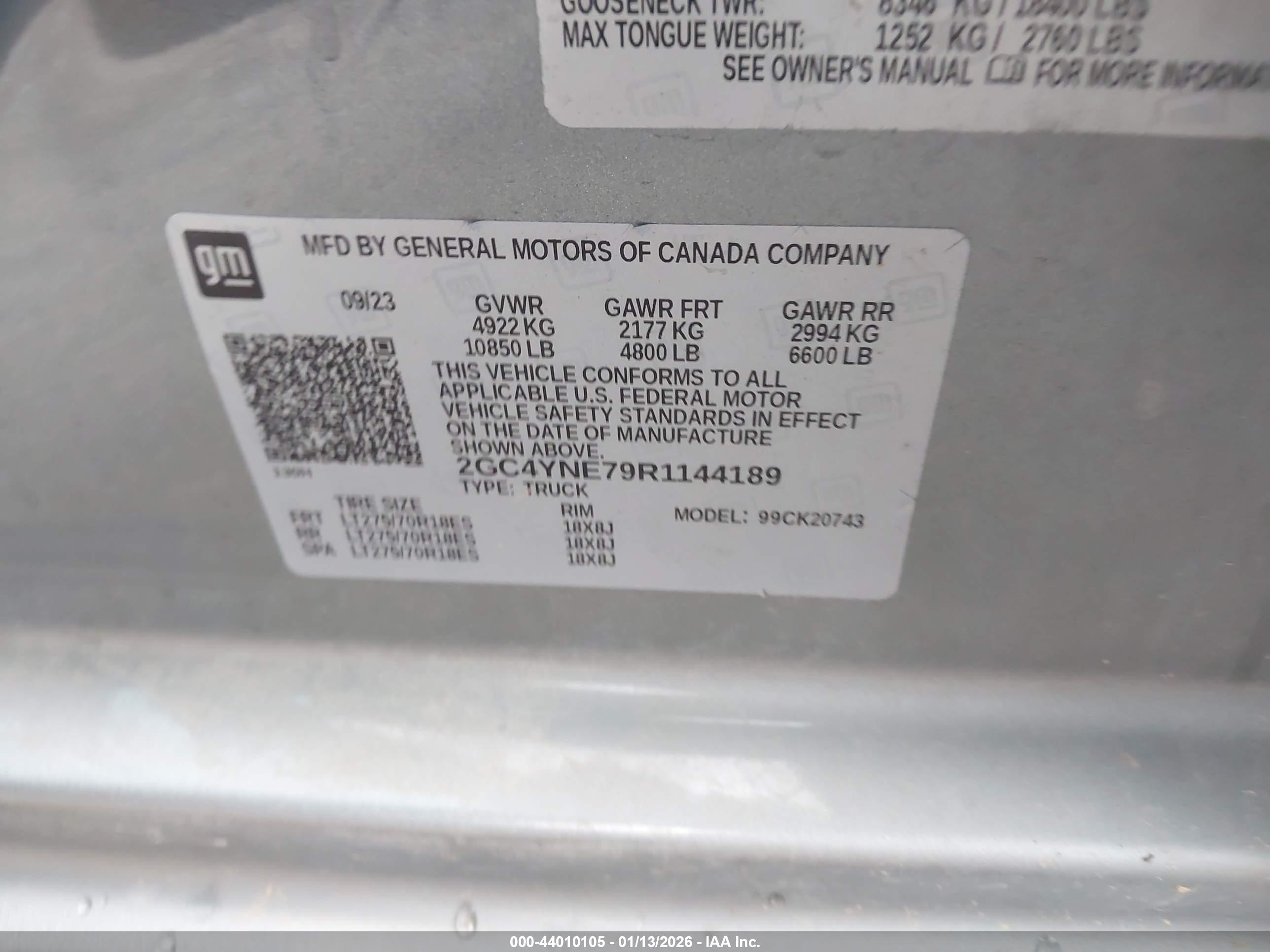 CHEVROLET SILVERADO image 9