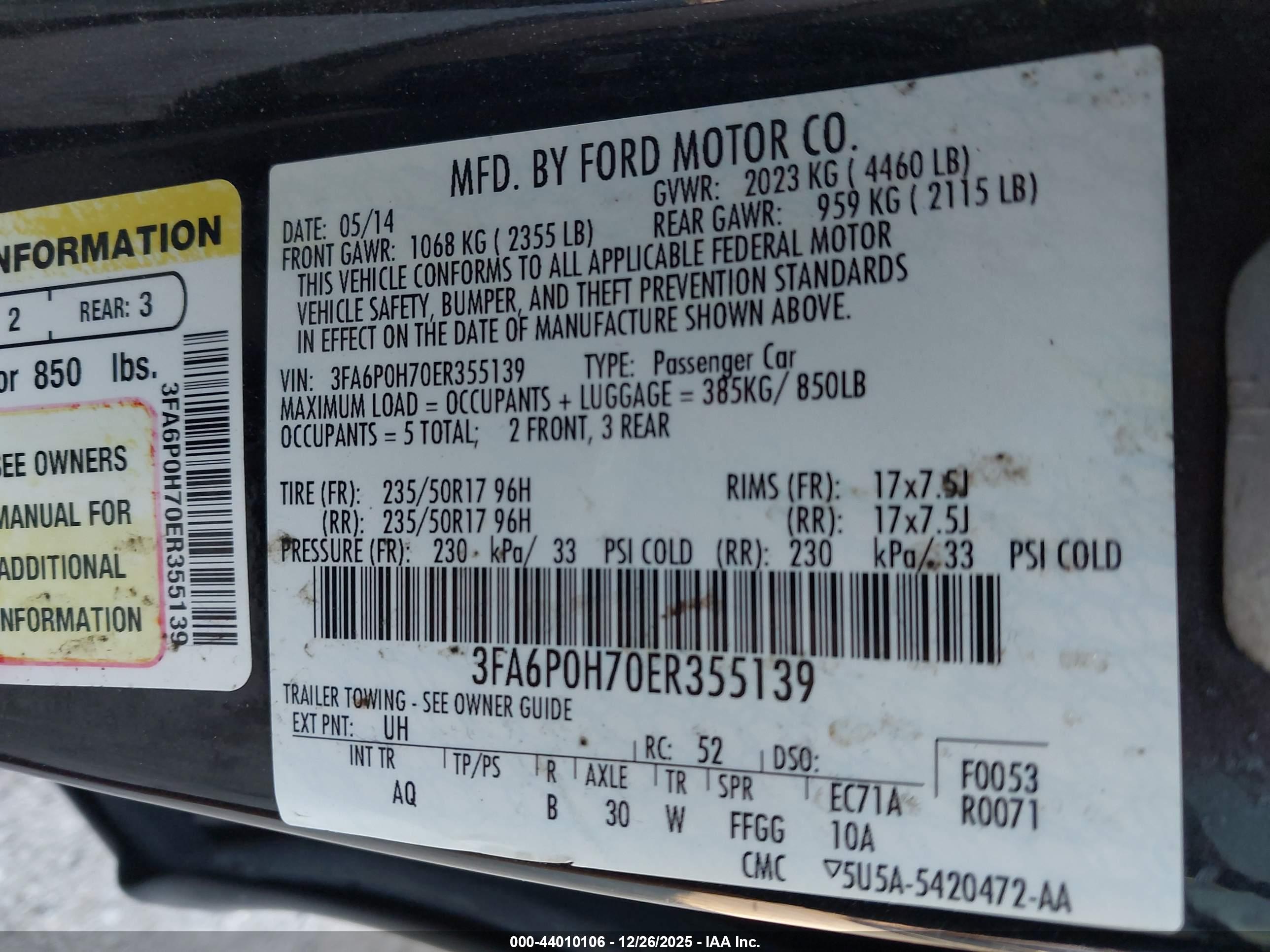 FORD FUSION image 9