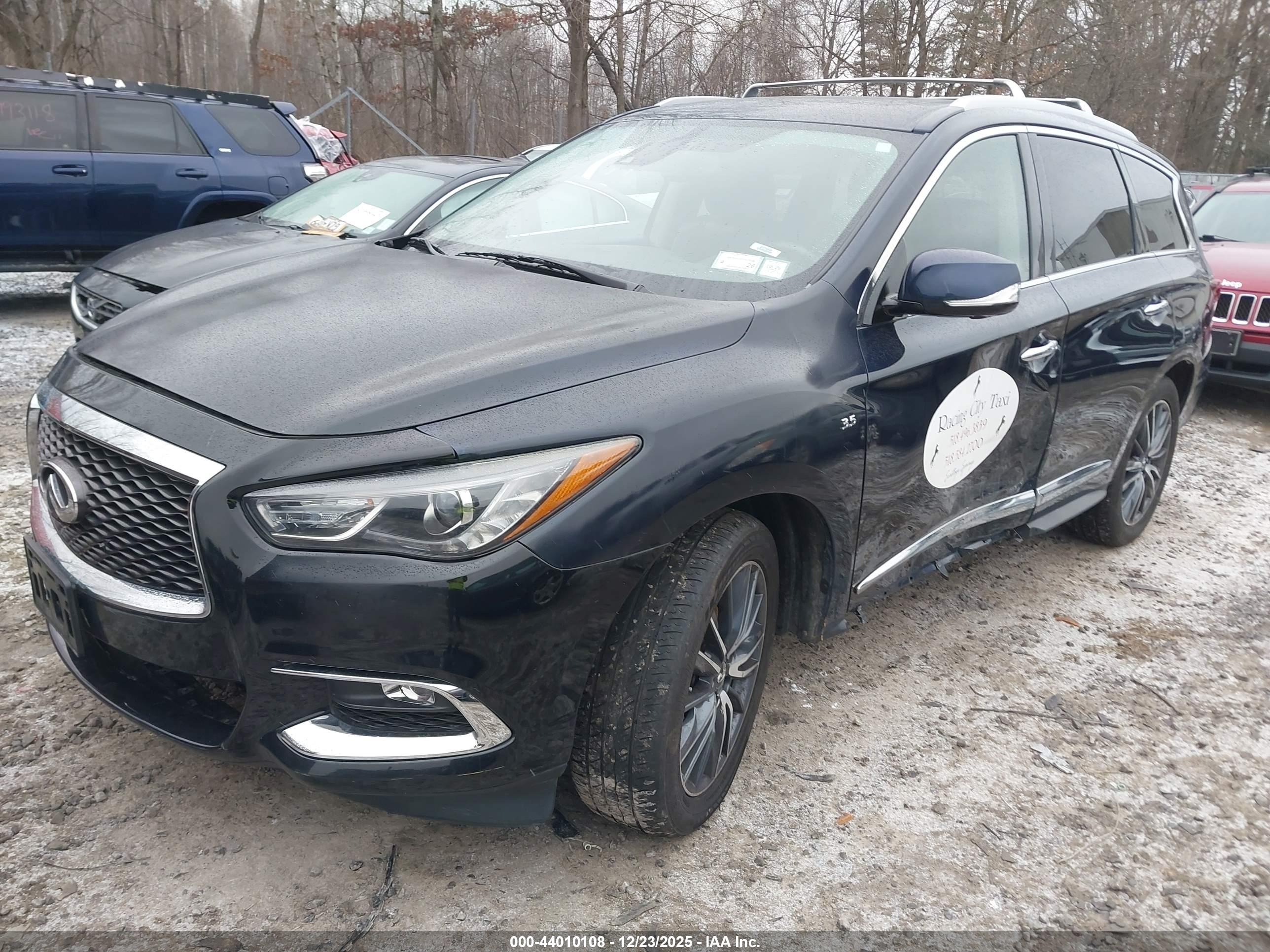 INFINITI QX60 image 2