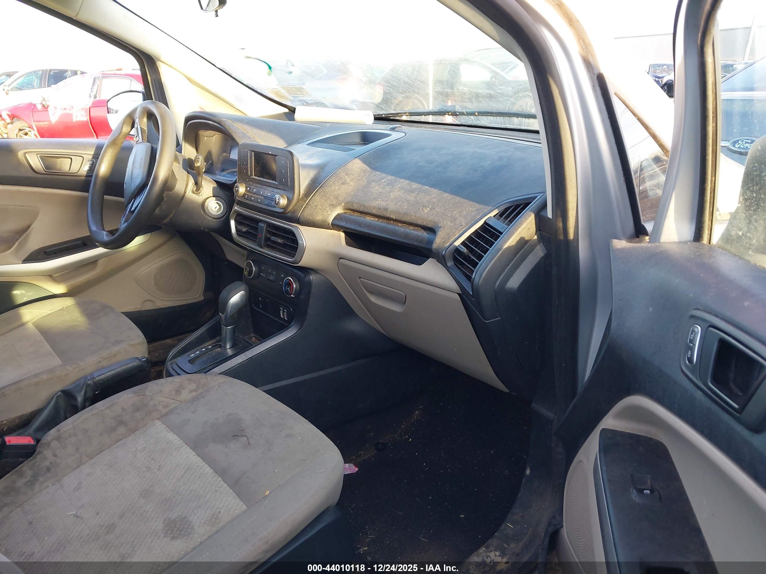 FORD ECOSPORT image 5