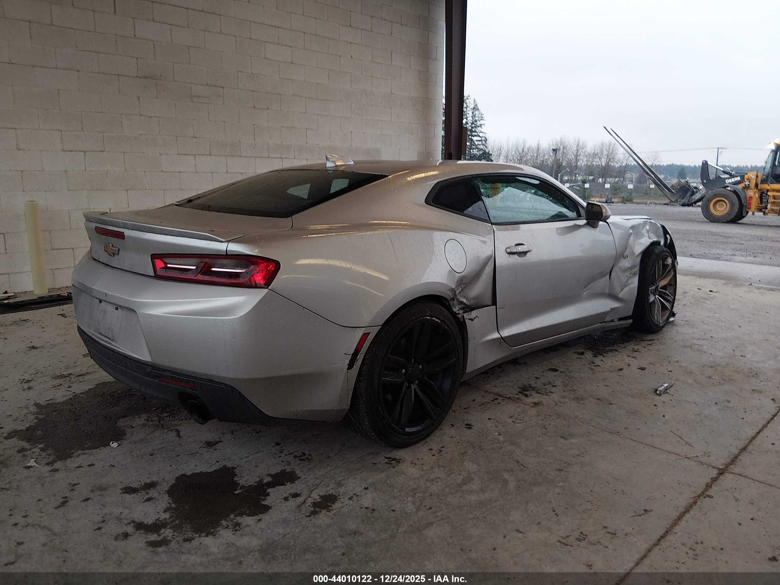 CHEVROLET CAMARO image 4