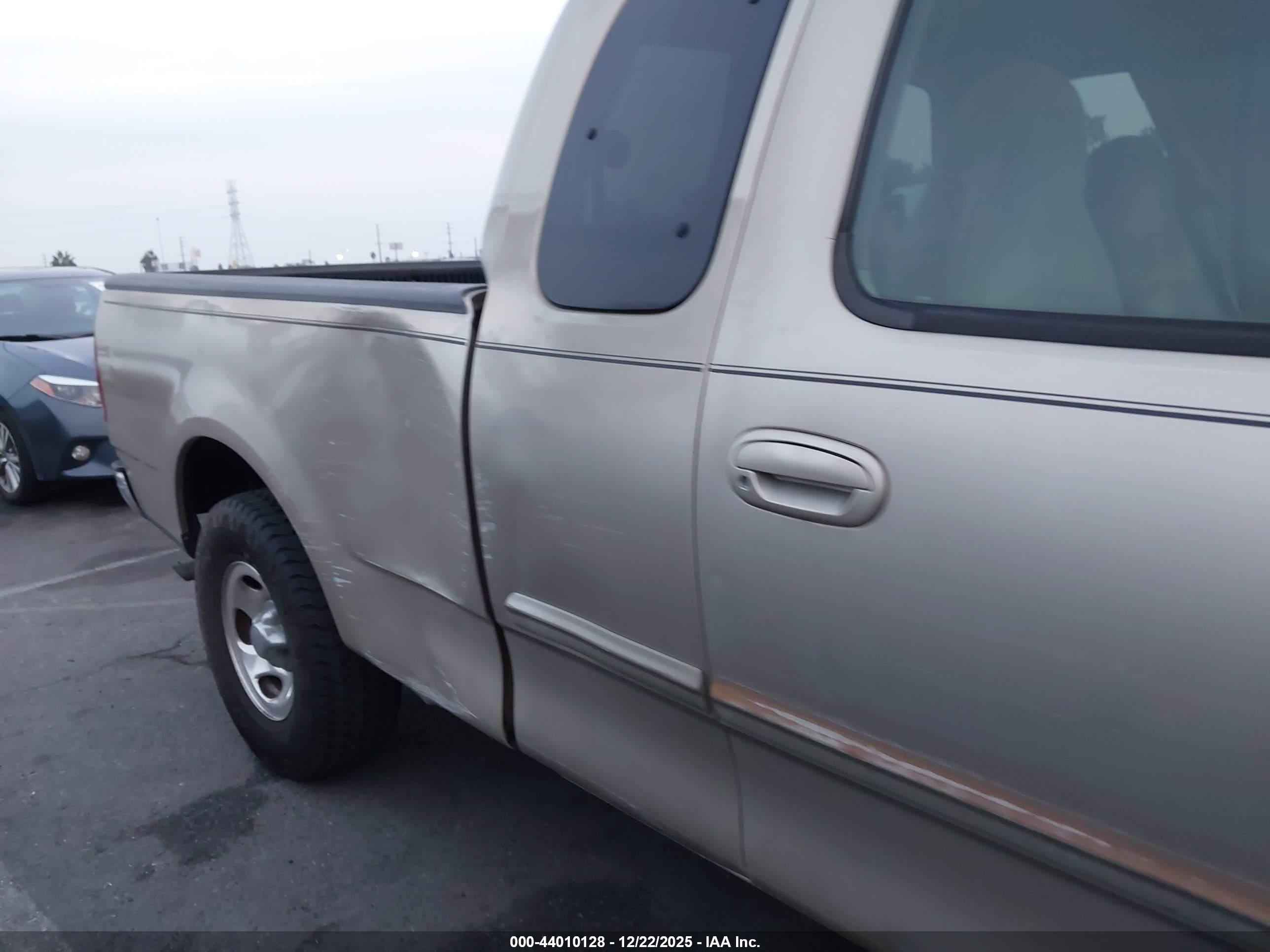 FORD F-150 image 6