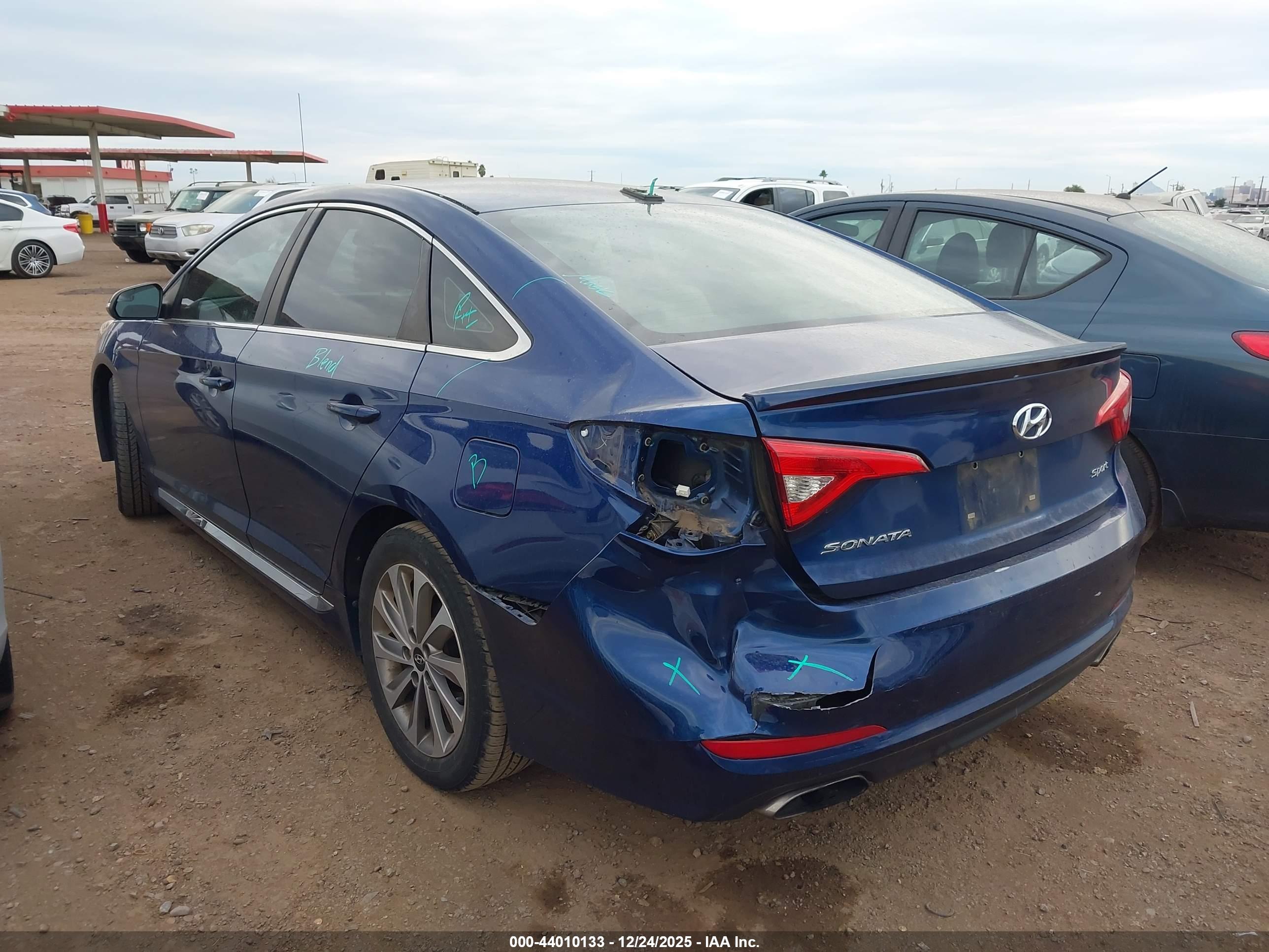 HYUNDAI SONATA image 3