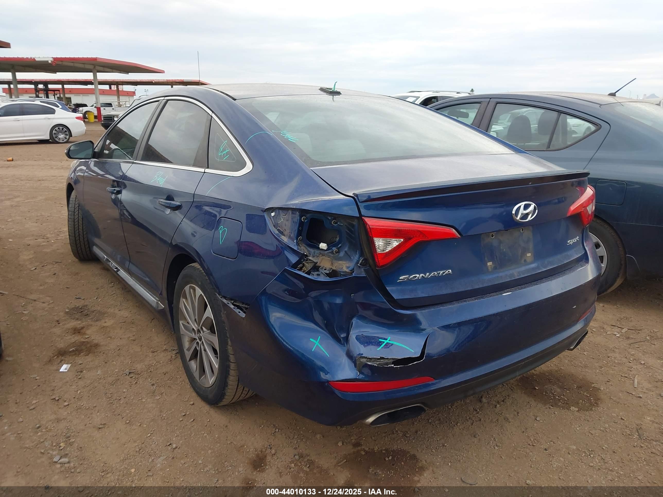 HYUNDAI SONATA image 6