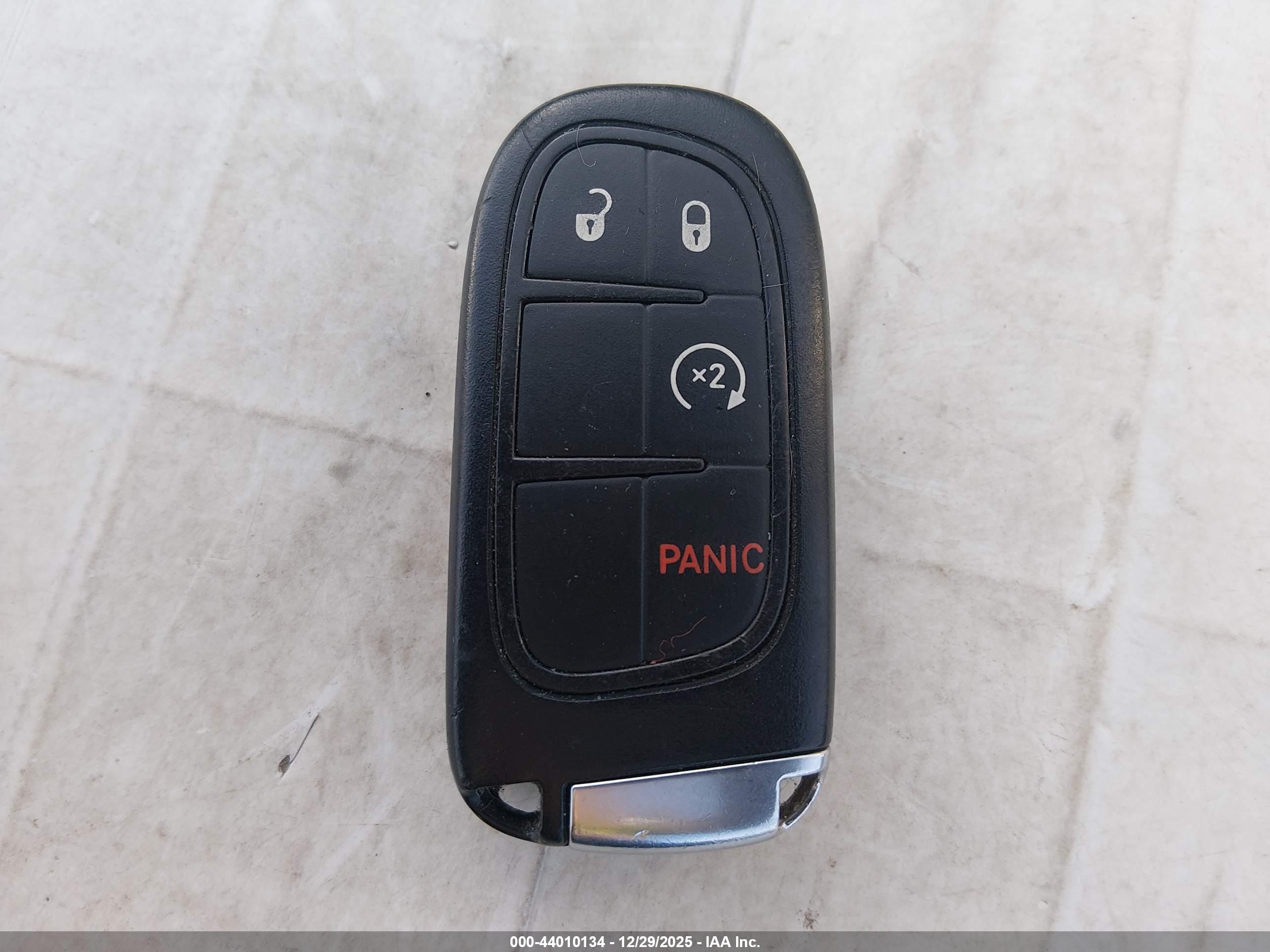 JEEP CHEROKEE image 11
