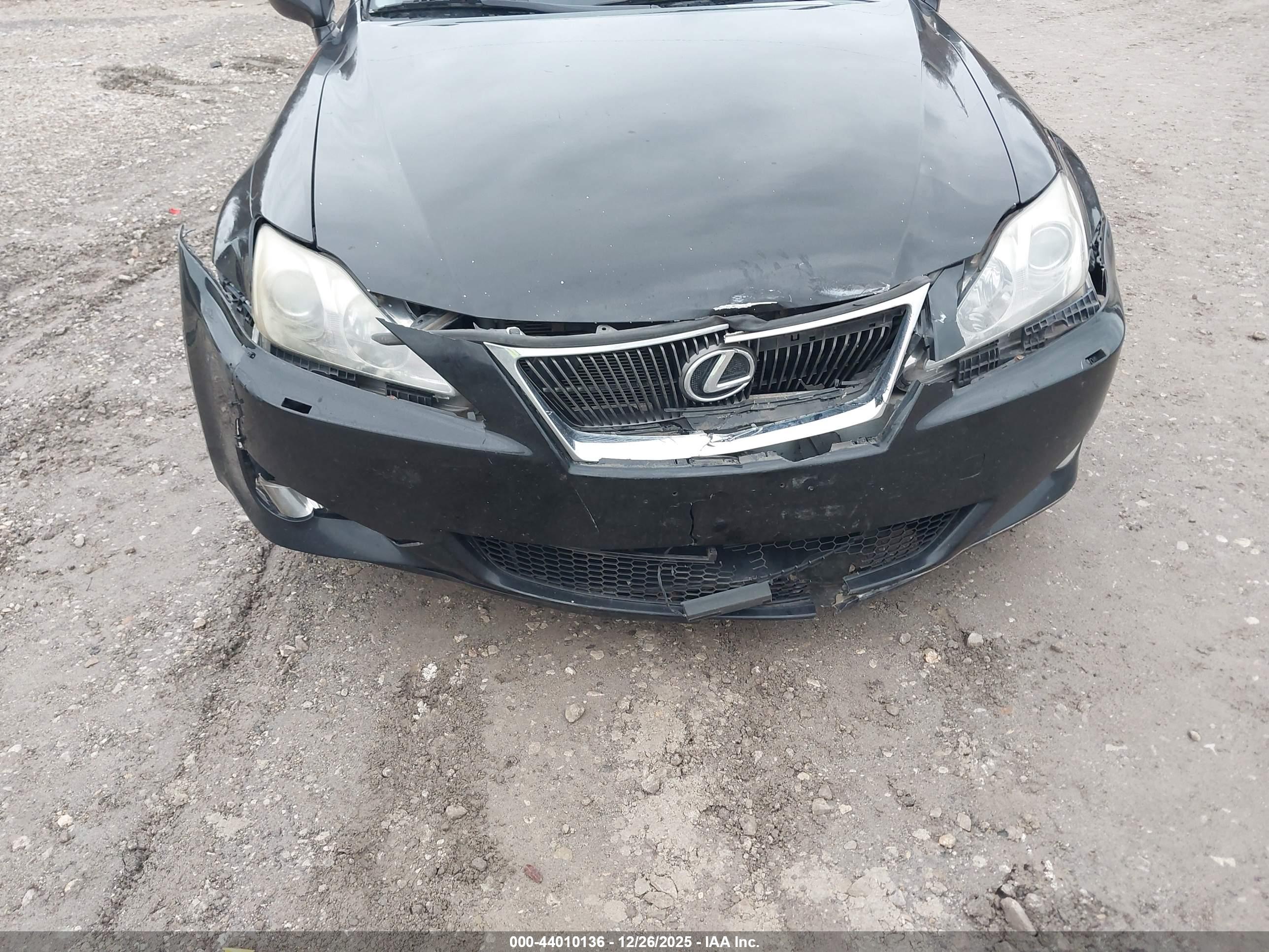 LEXUS IS image 6