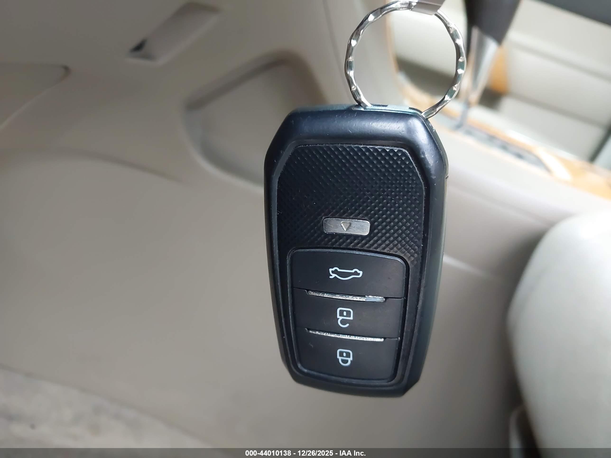 TOYOTA HIGHLANDER image 11