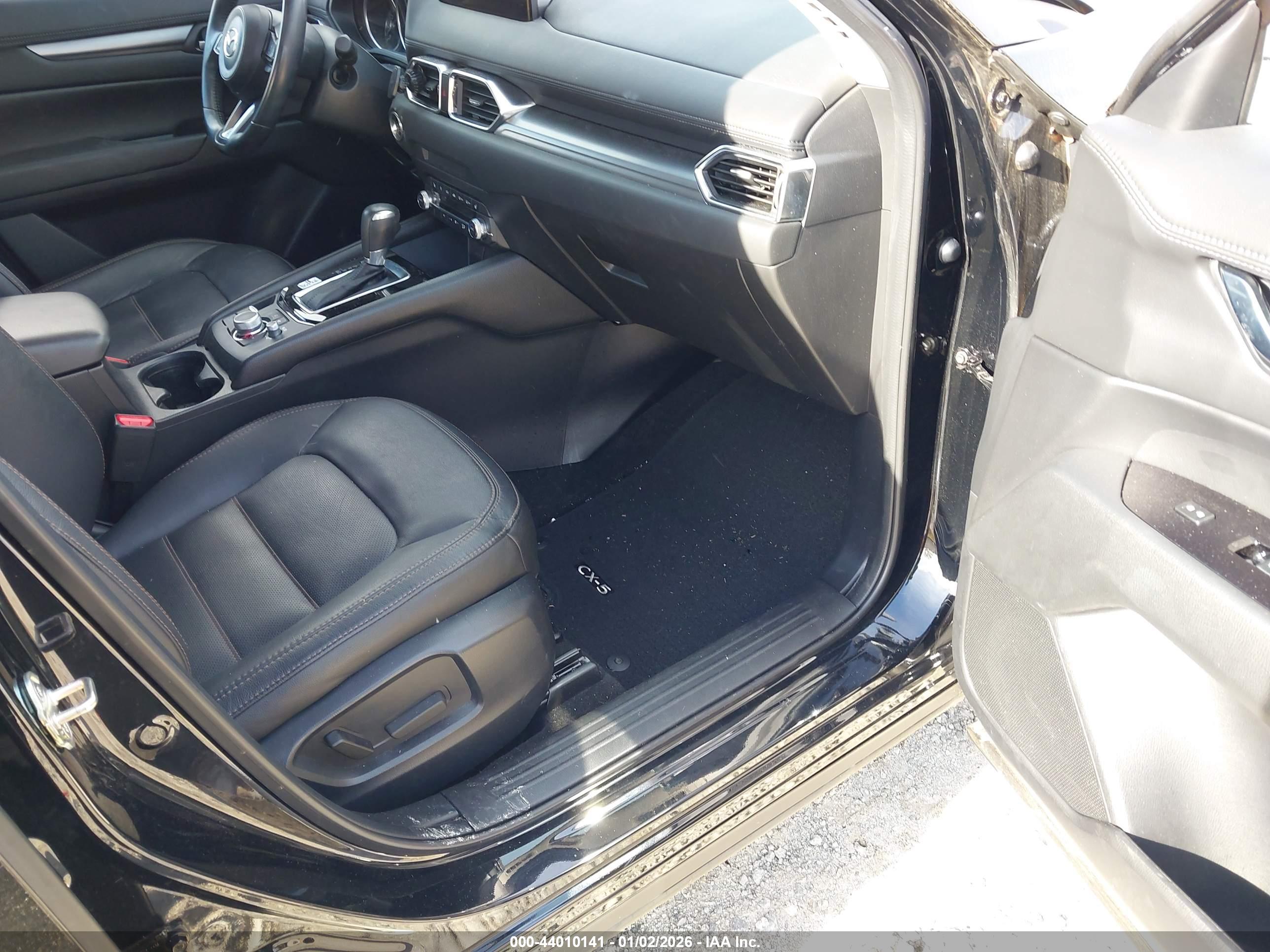 MAZDA CX-5 image 5