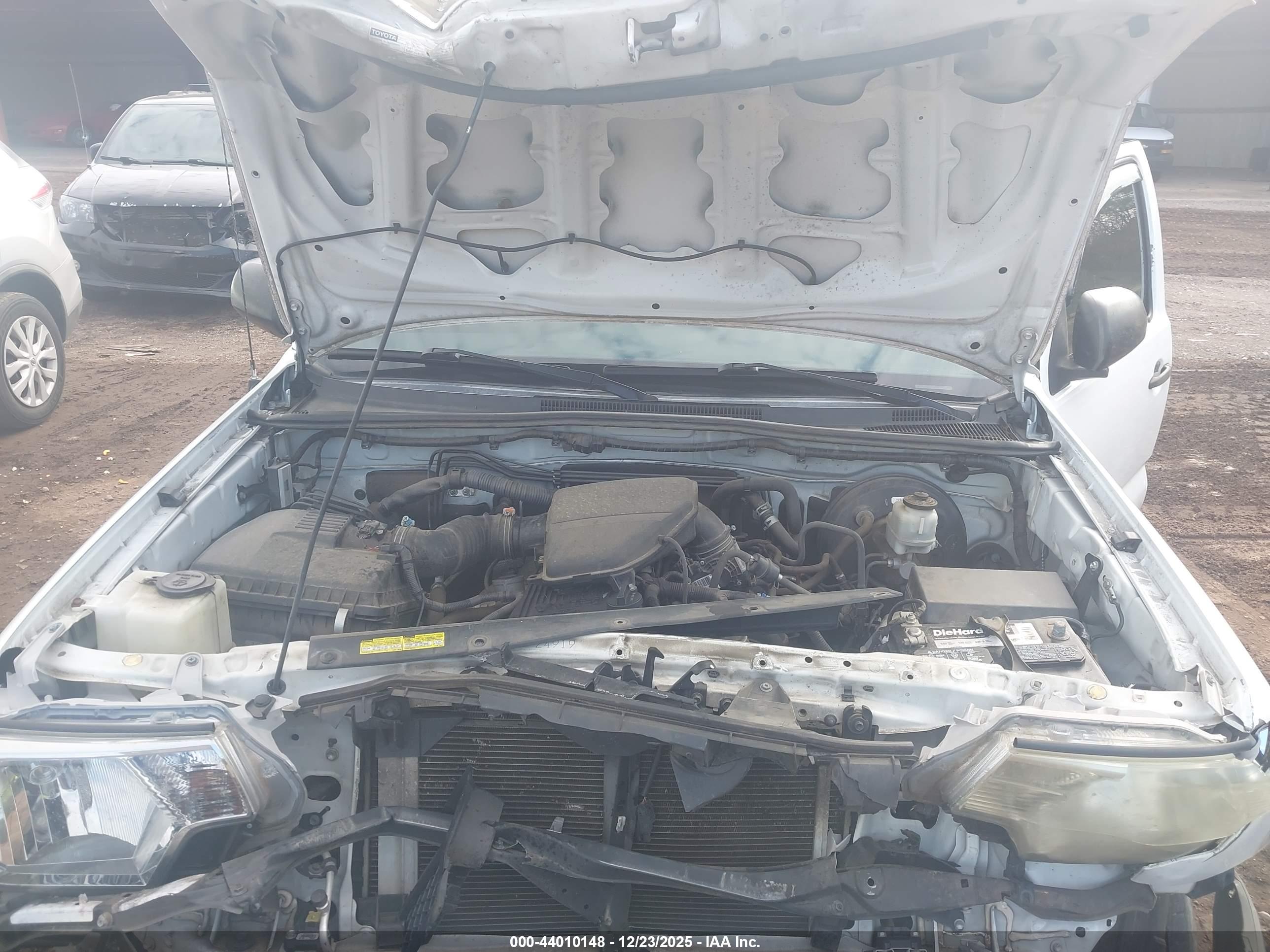 TOYOTA TACOMA image 10