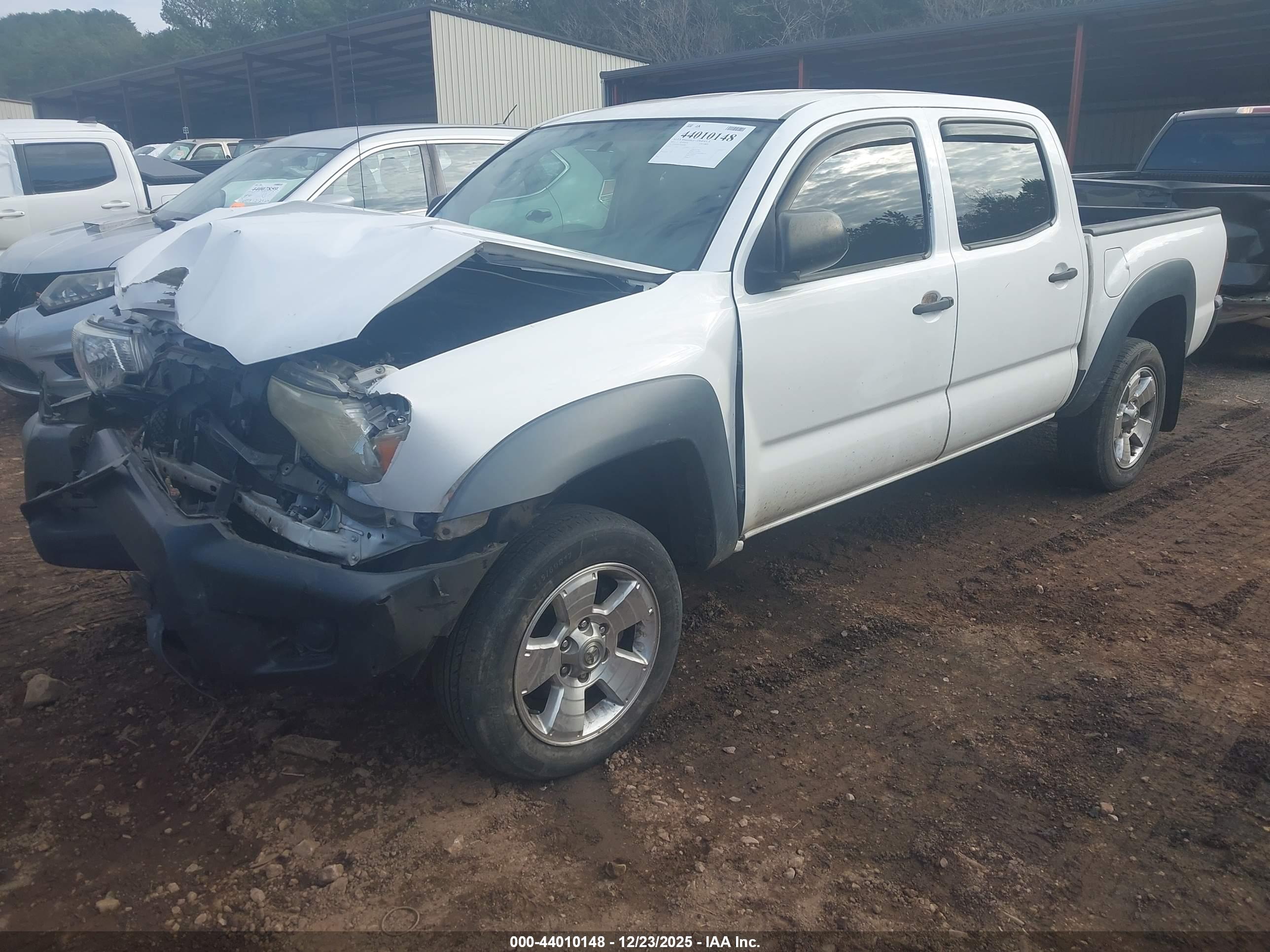 TOYOTA TACOMA image 2