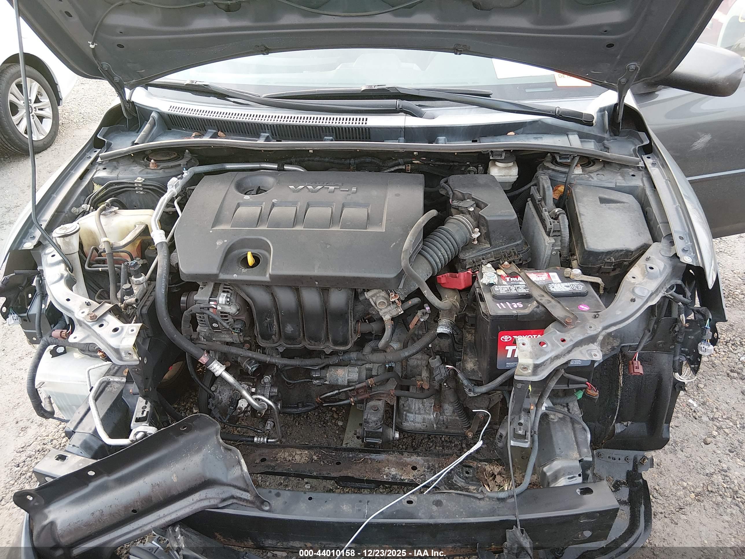 TOYOTA COROLLA image 10