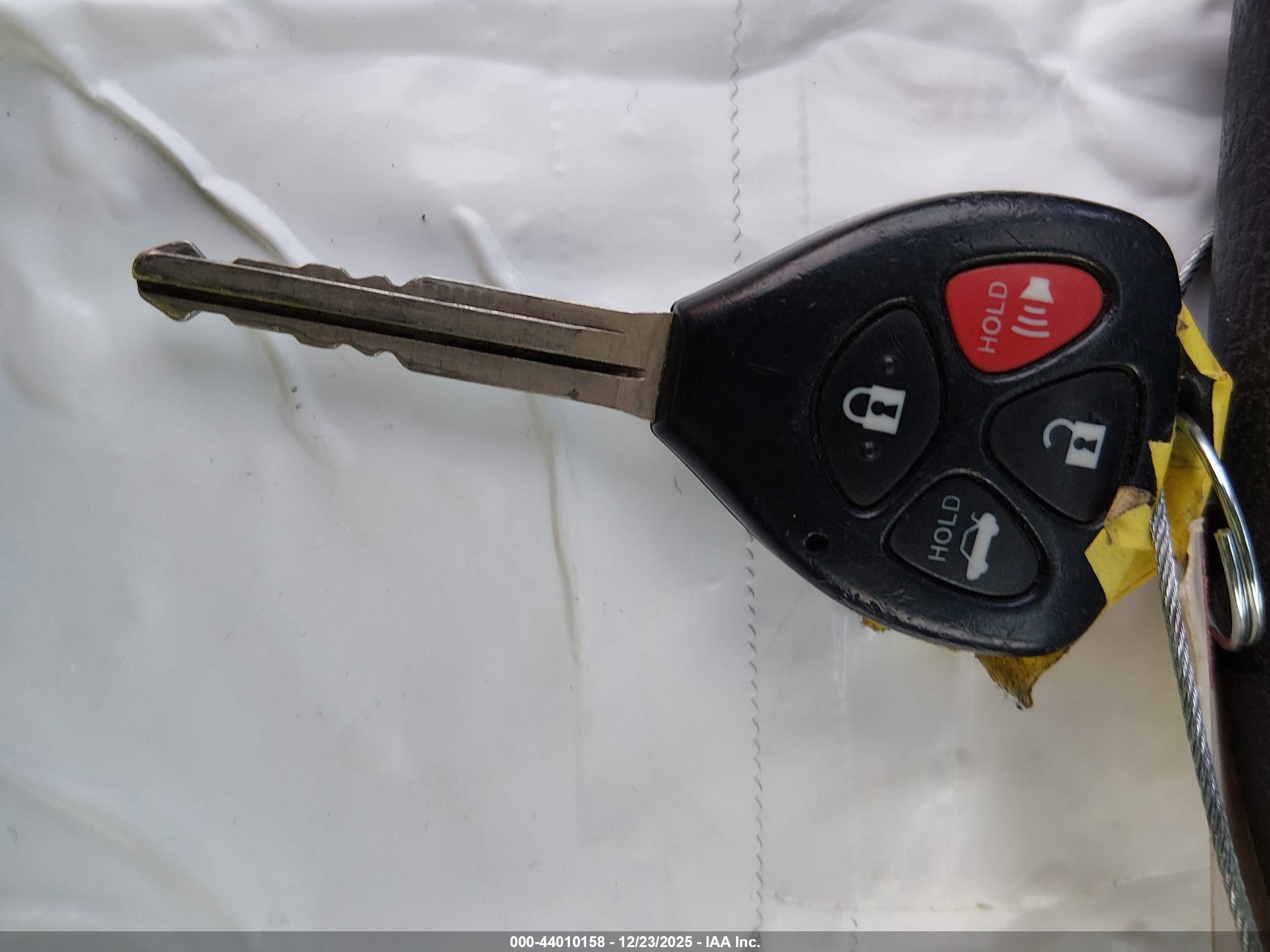 TOYOTA COROLLA image 11