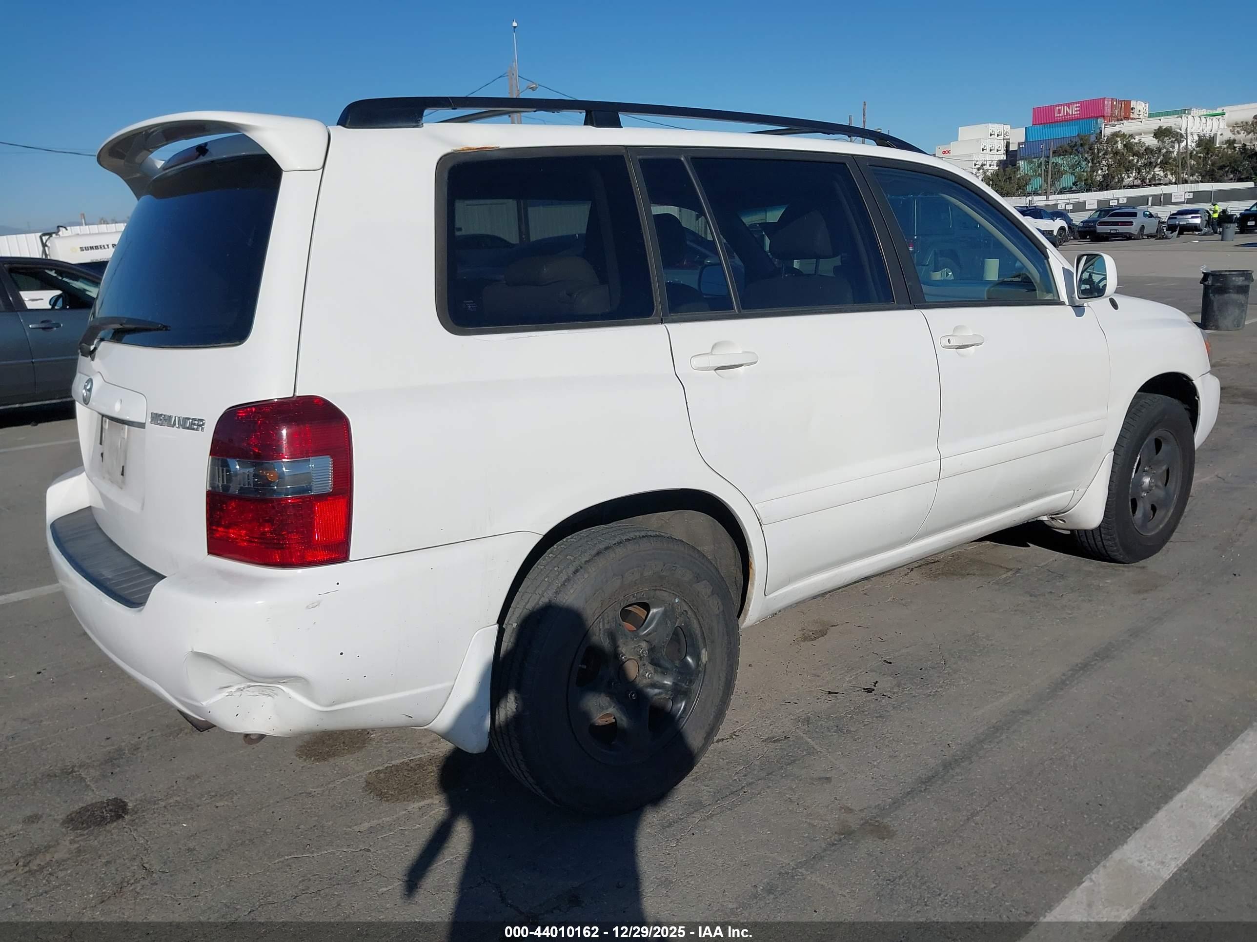 TOYOTA HIGHLANDER image 4