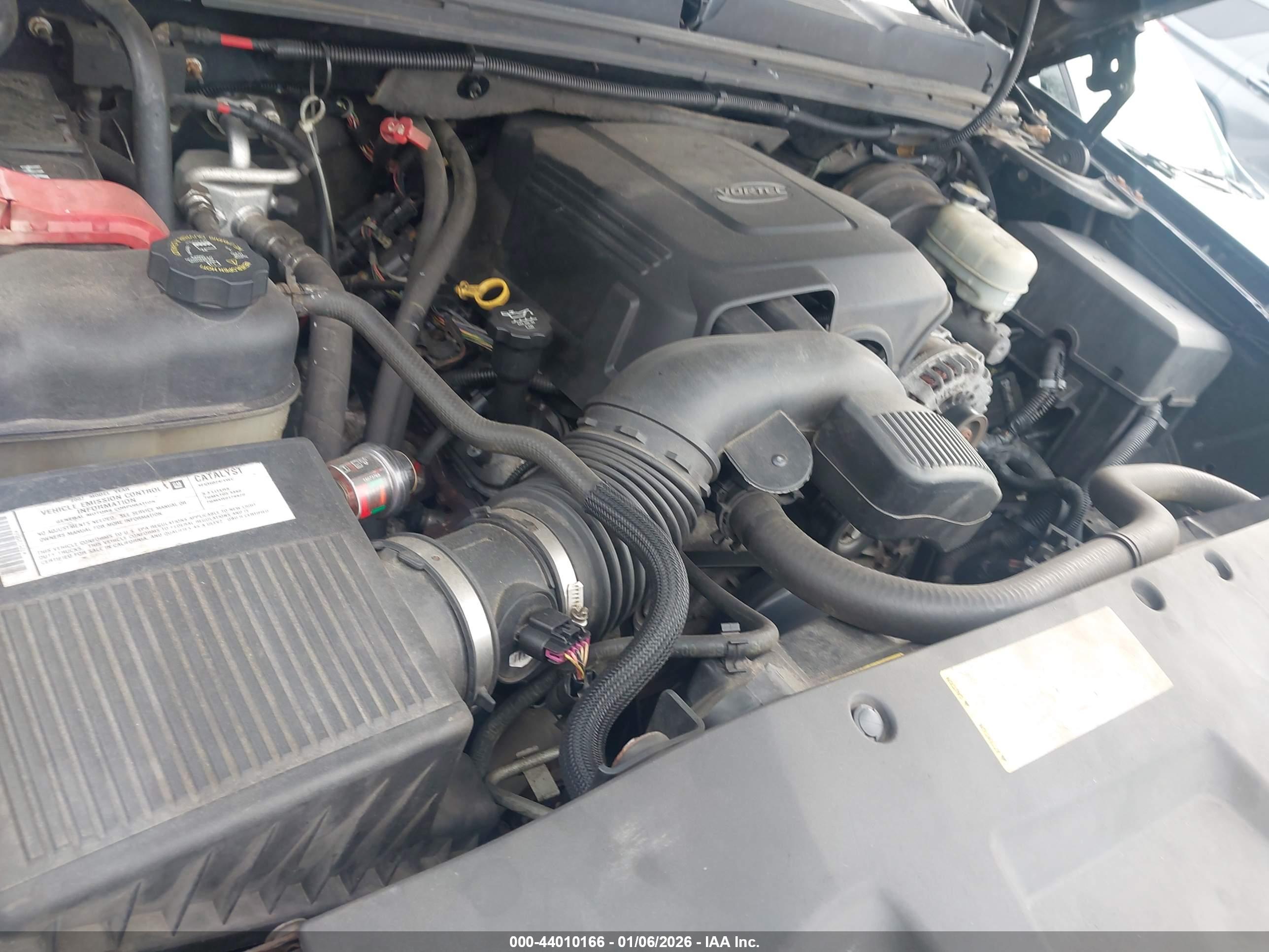 CHEVROLET SILVERADO image 10