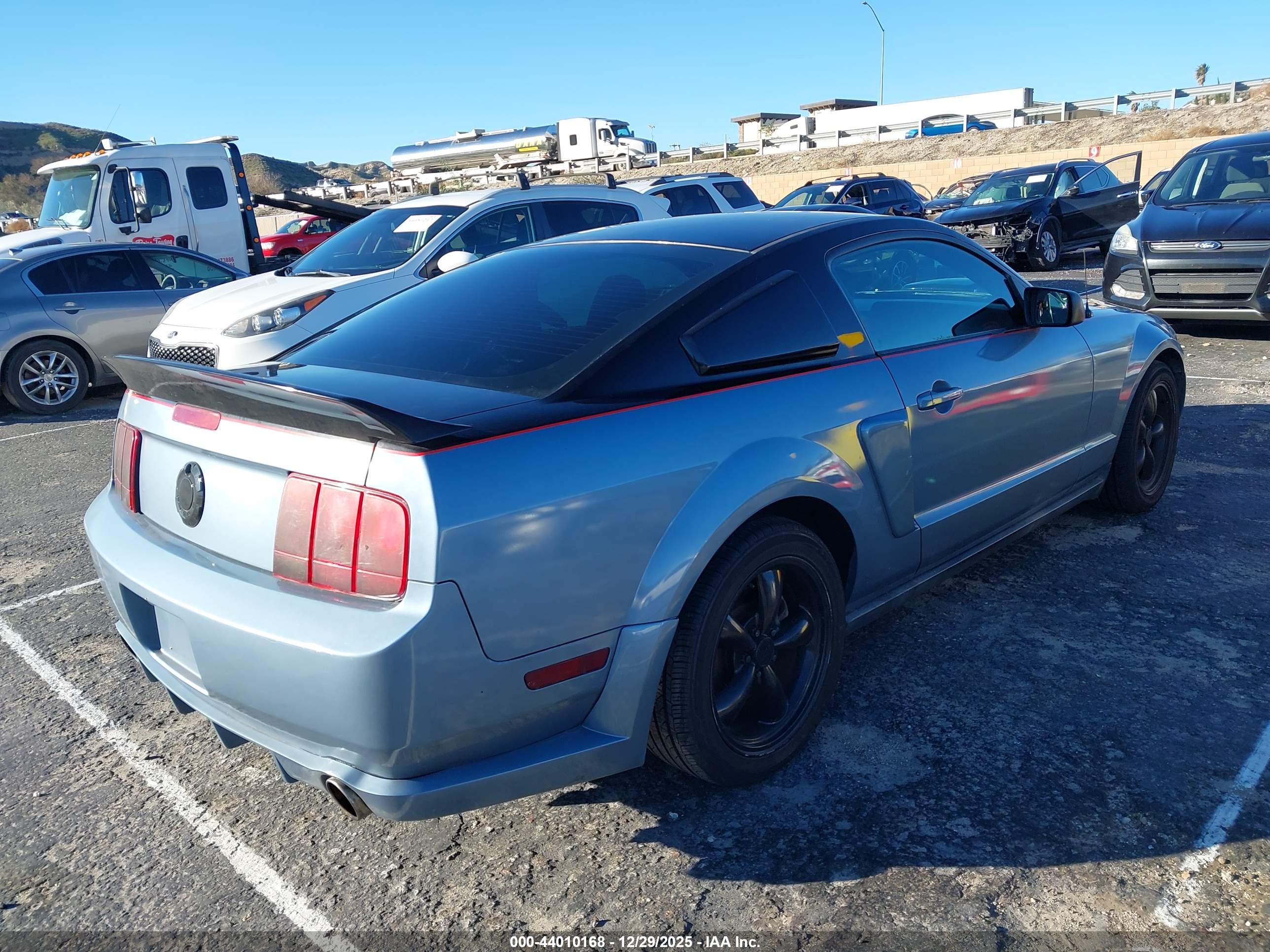 FORD MUSTANG image 4