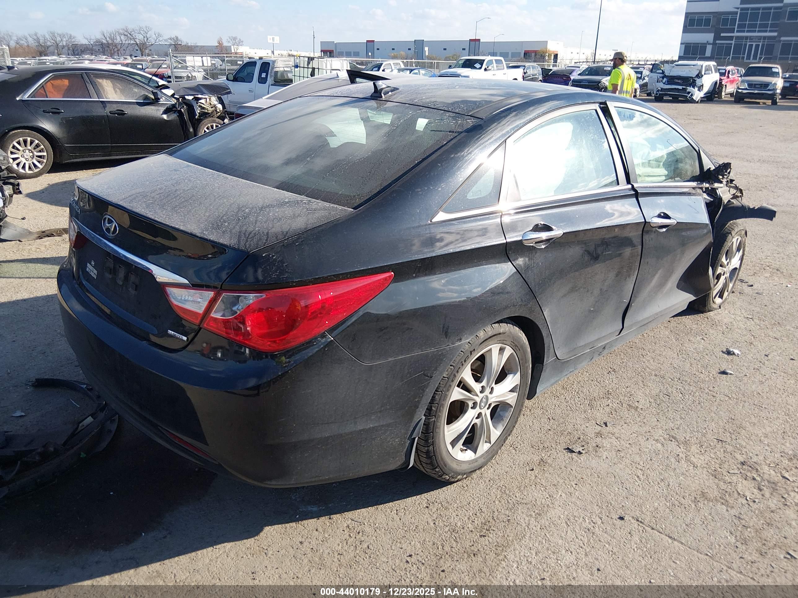 HYUNDAI SONATA image 4