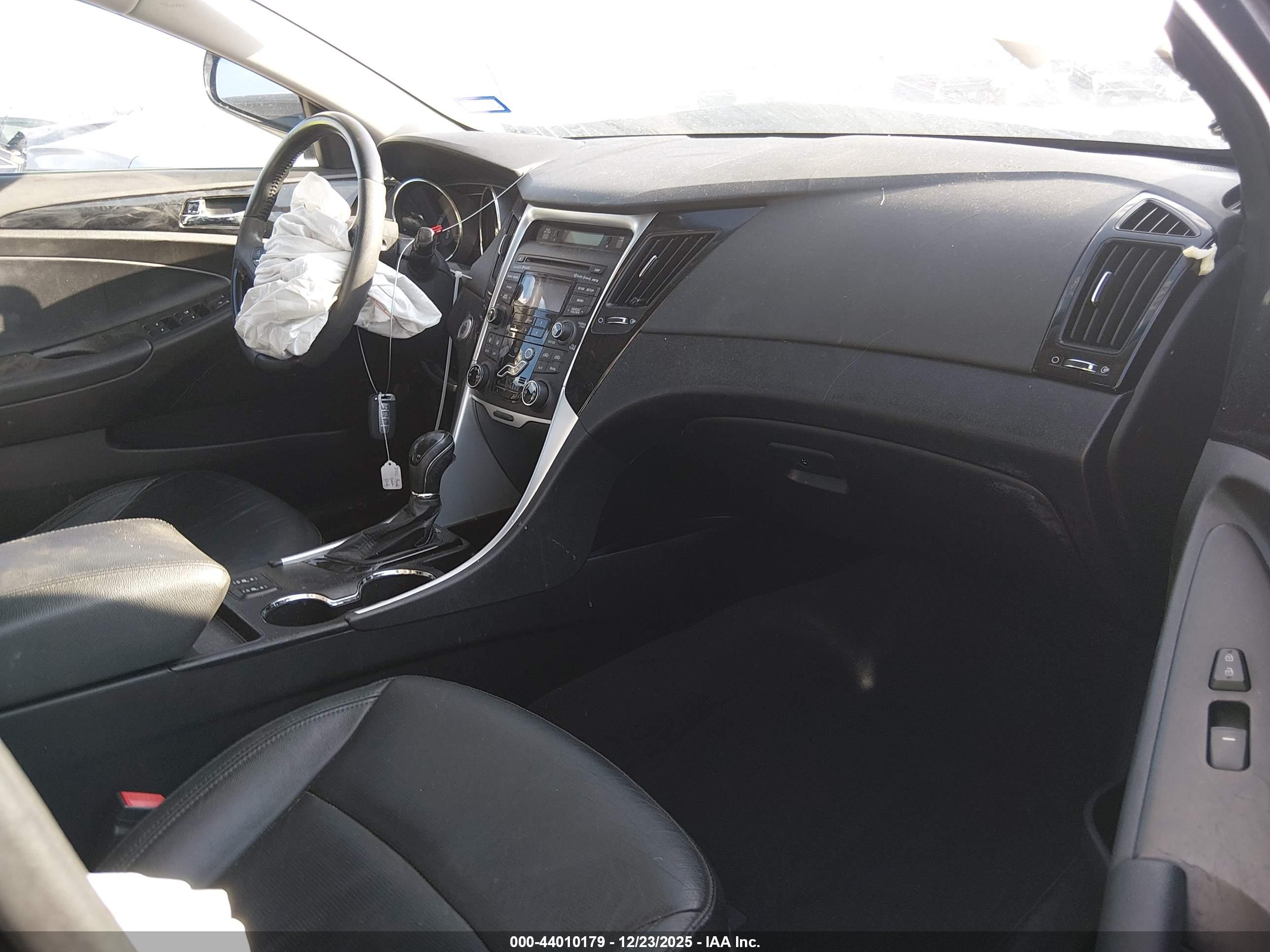 HYUNDAI SONATA image 5