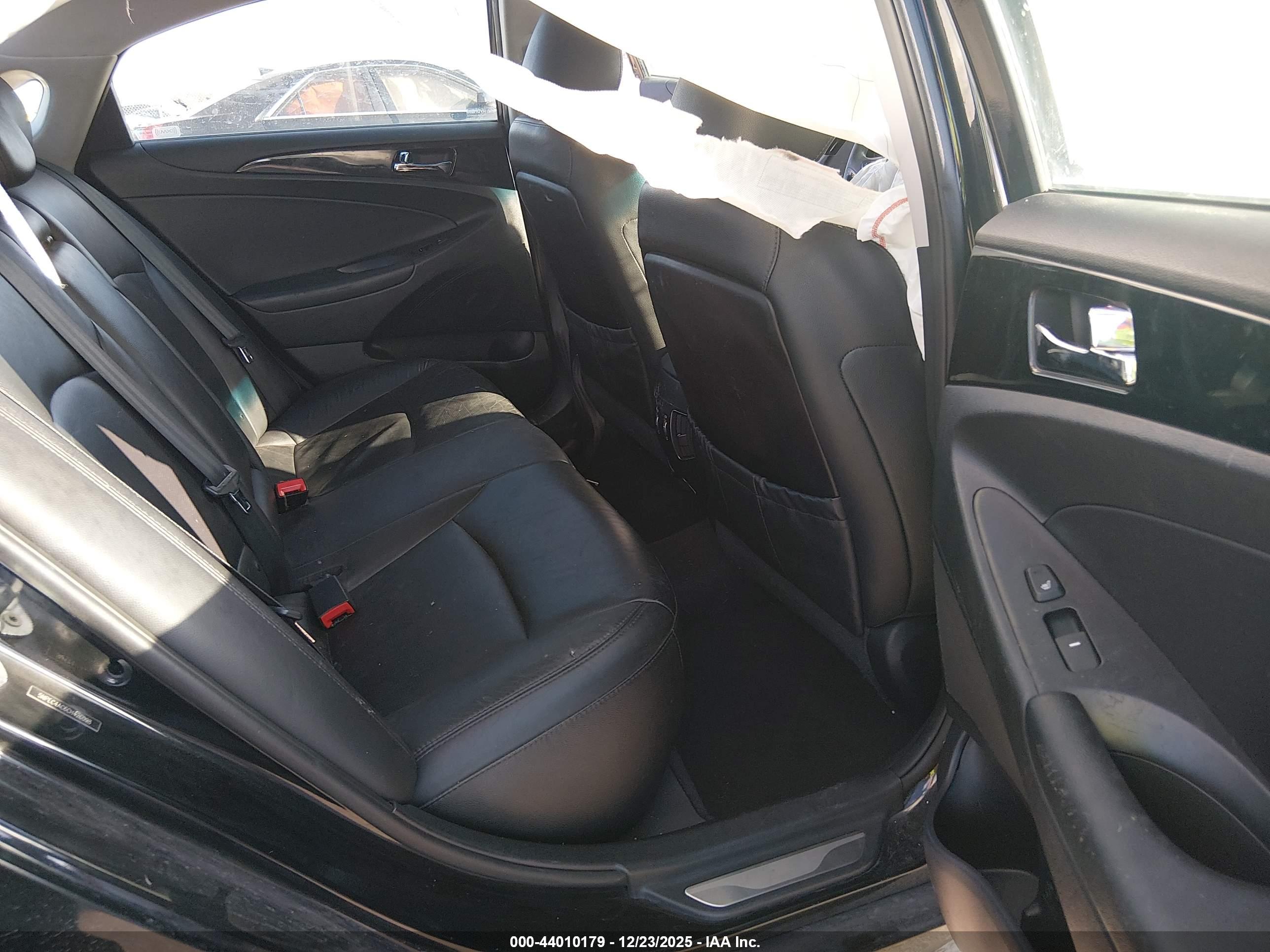 HYUNDAI SONATA image 8
