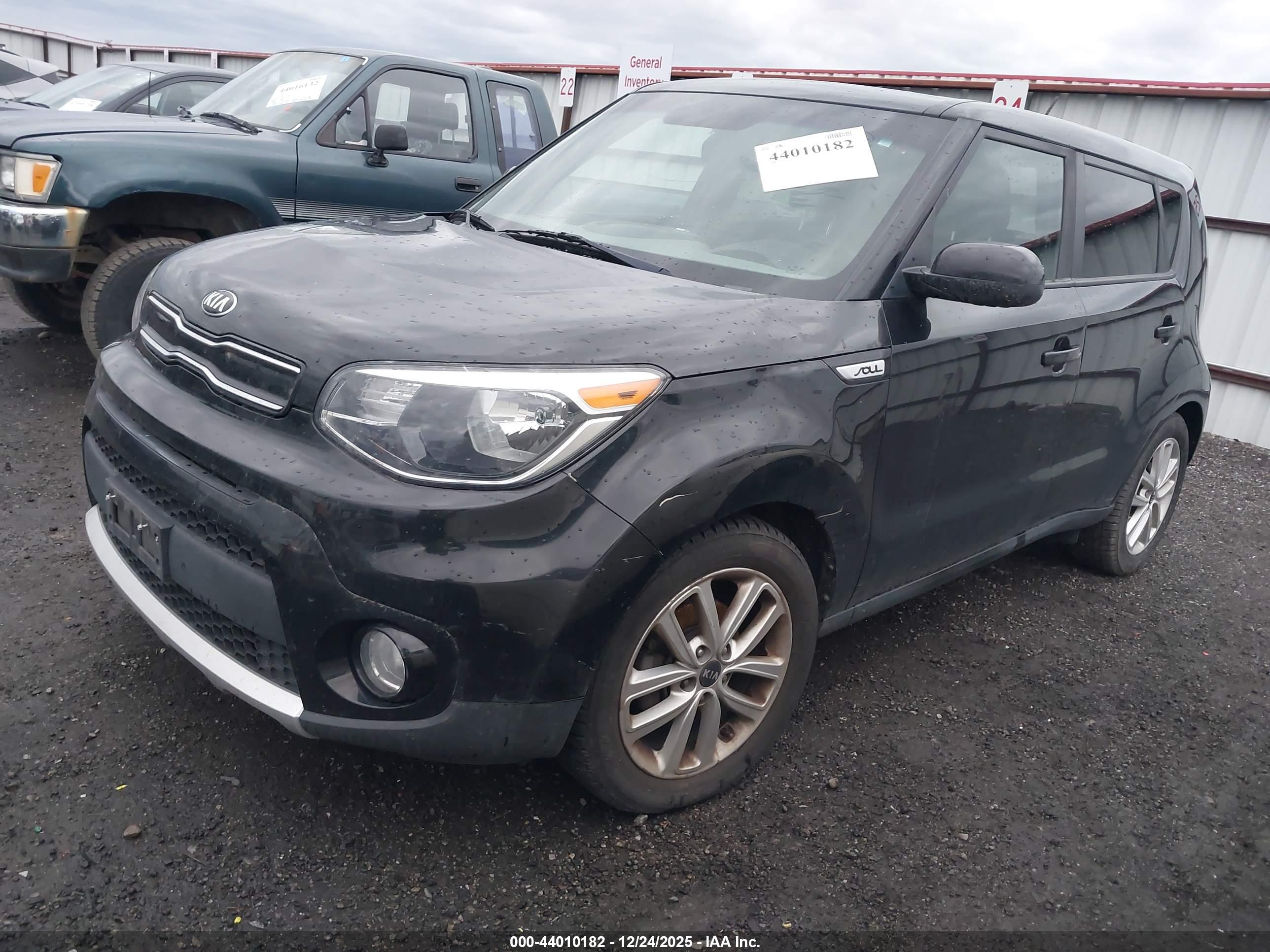 KIA SOUL image 2
