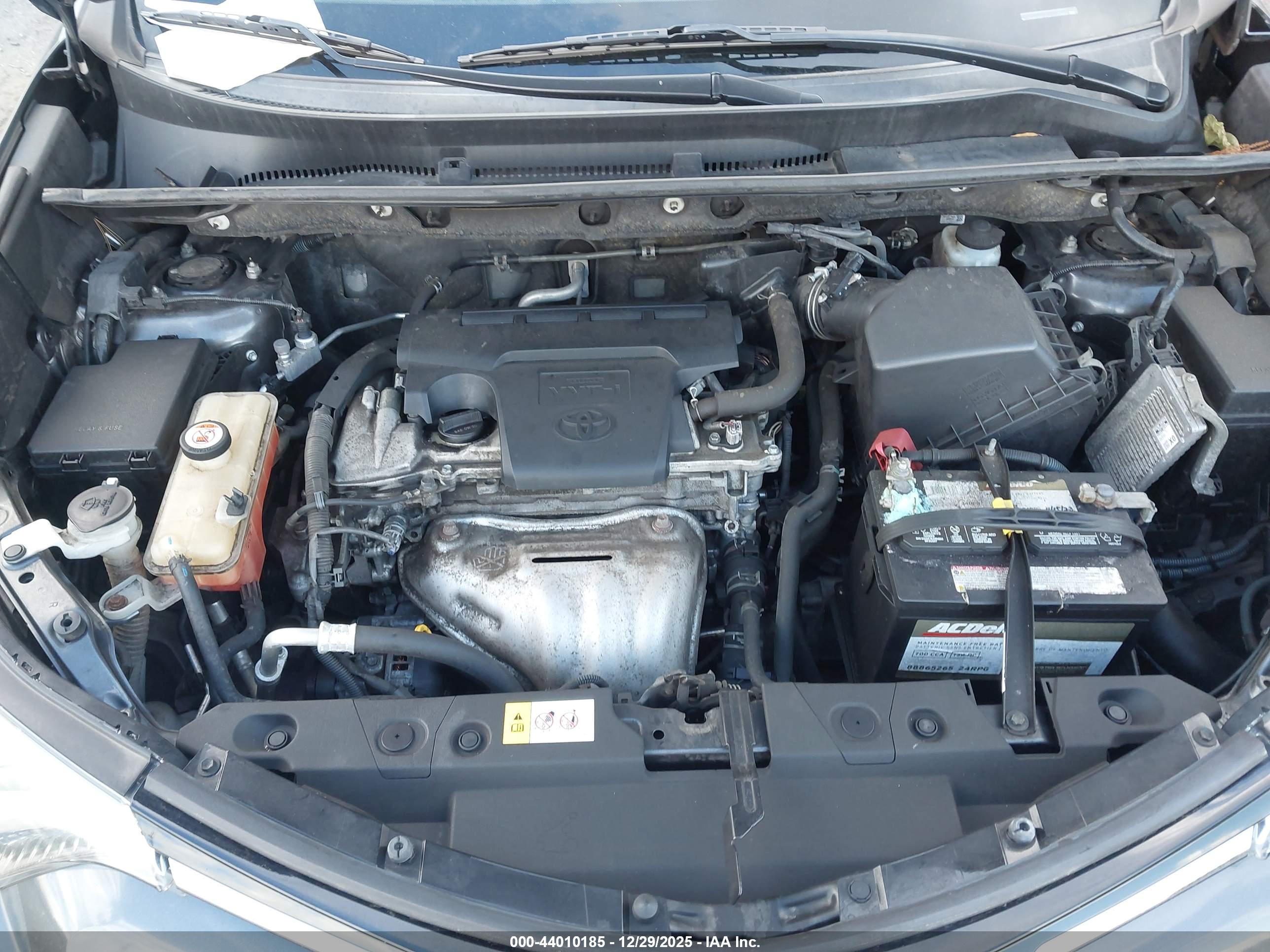 TOYOTA RAV4 image 10