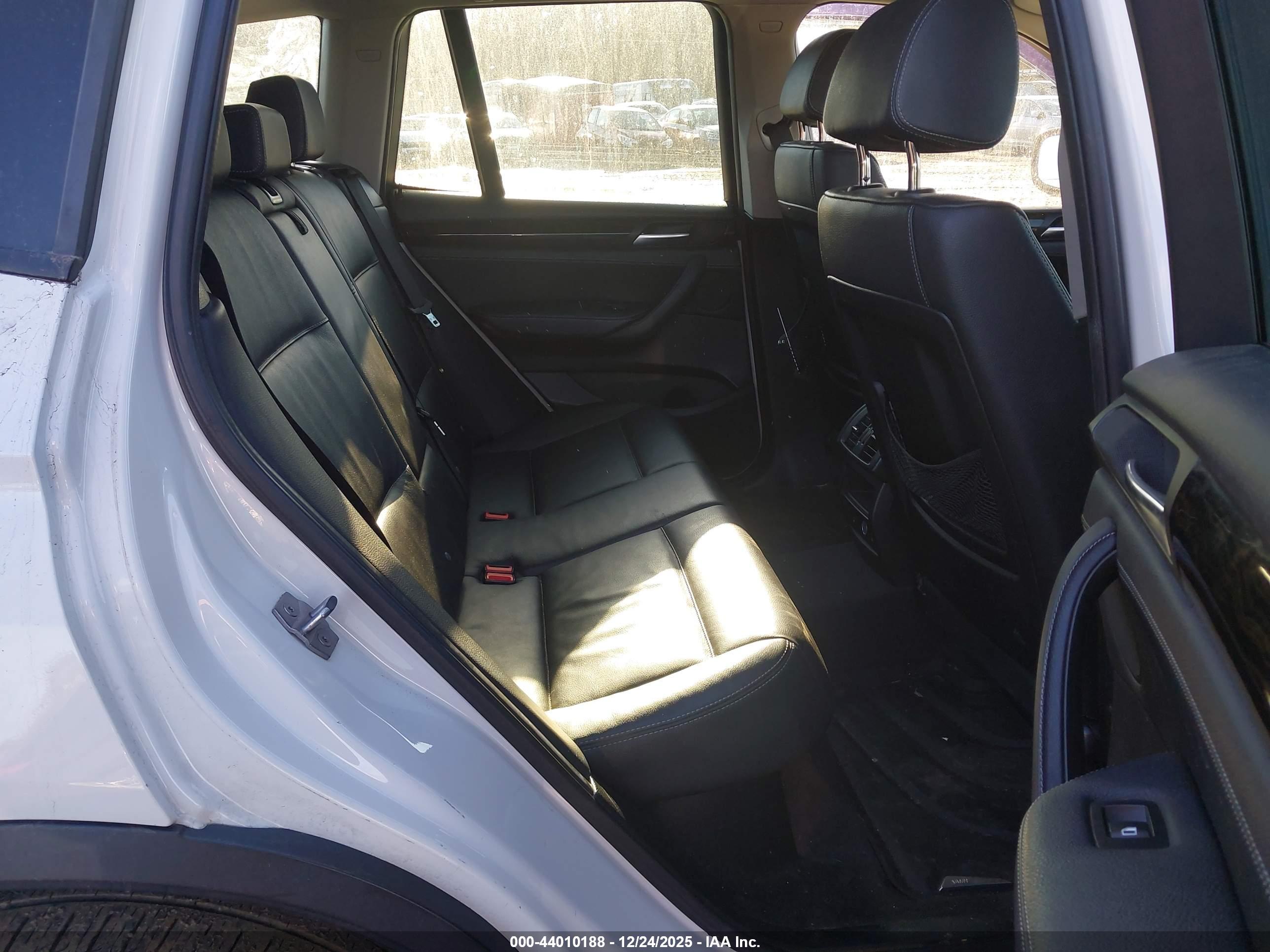 BMW X3 image 8