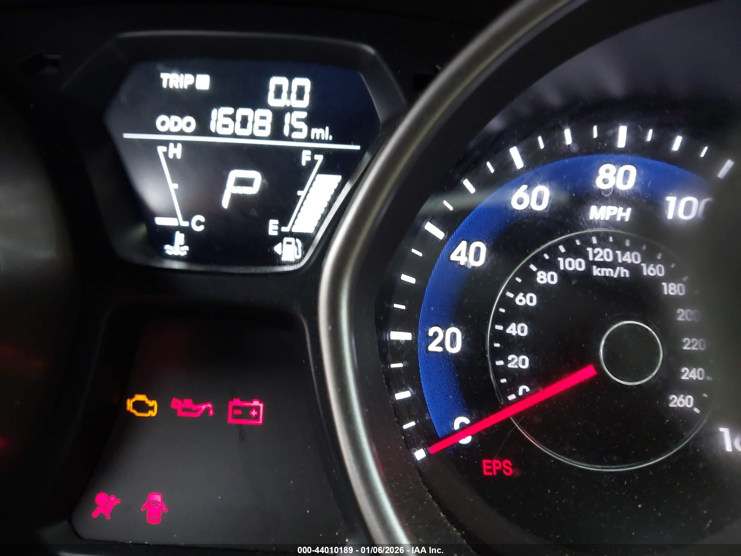 HYUNDAI ELANTRA image 7