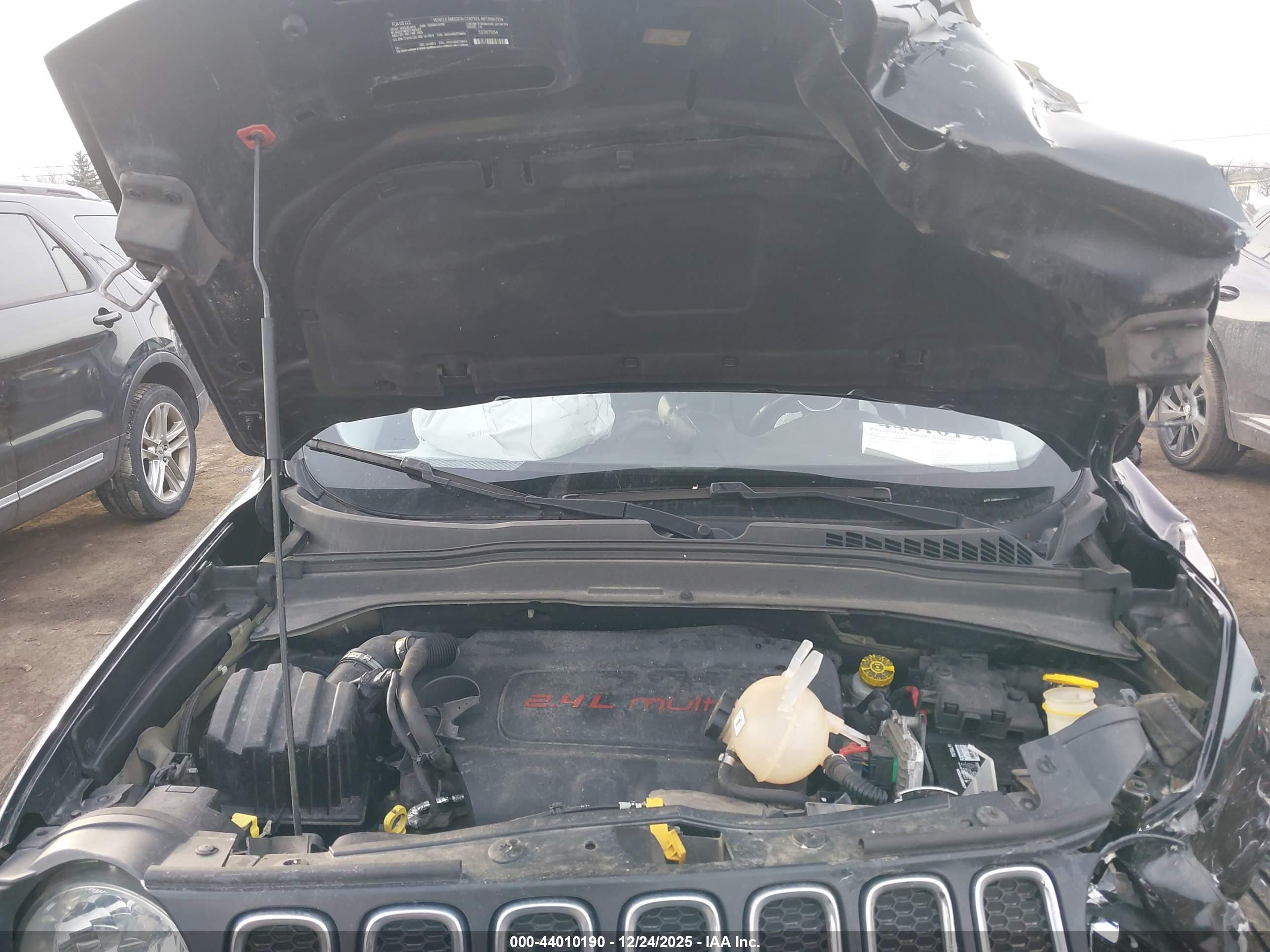 JEEP RENEGADE image 10