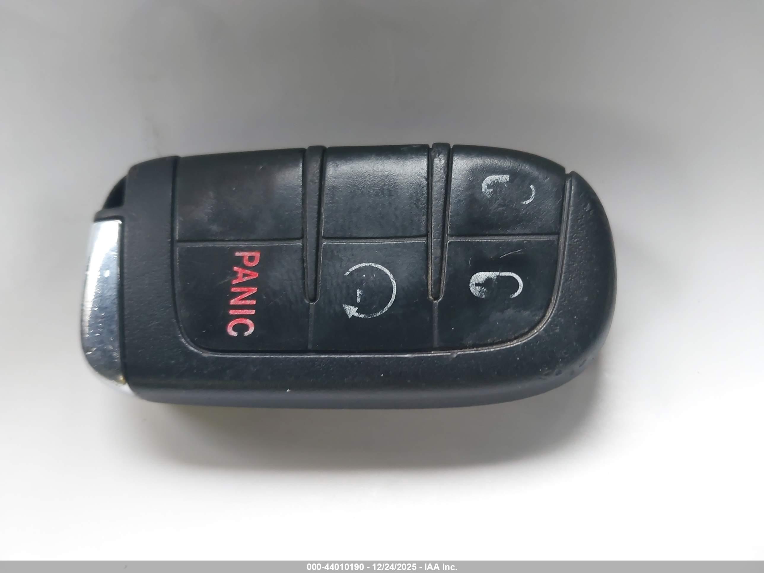 JEEP RENEGADE image 11