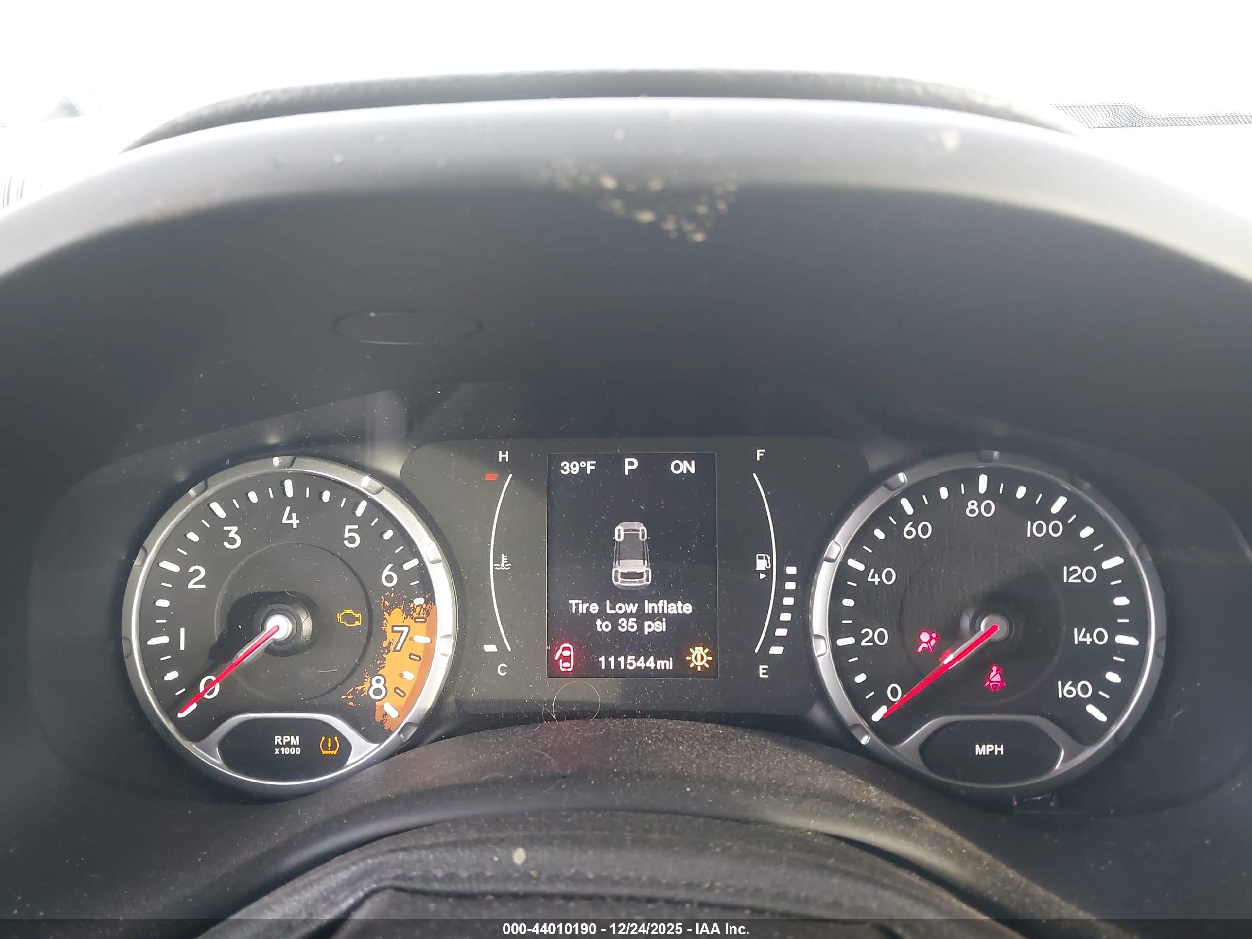JEEP RENEGADE image 7