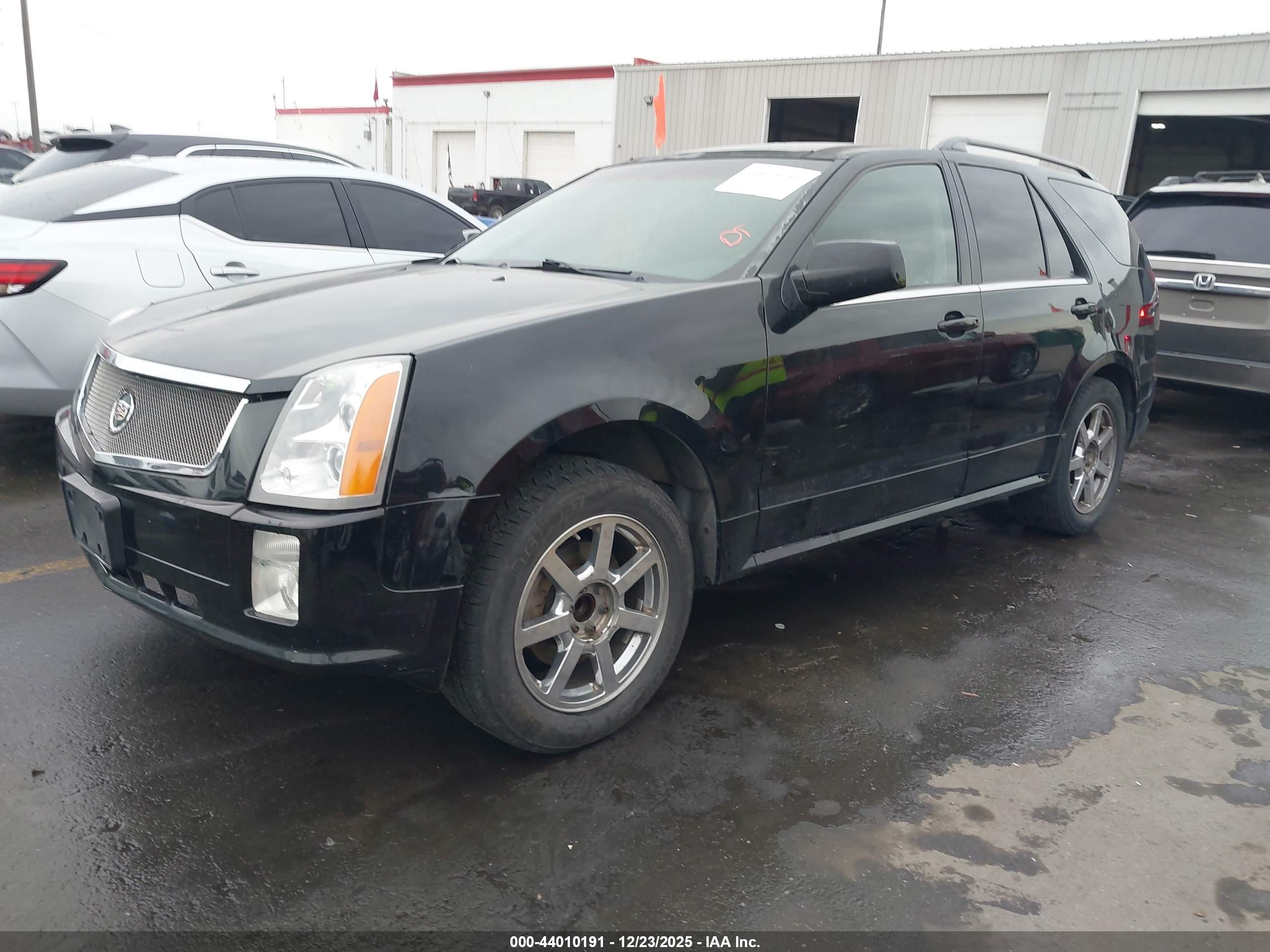 CADILLAC SRX image 2