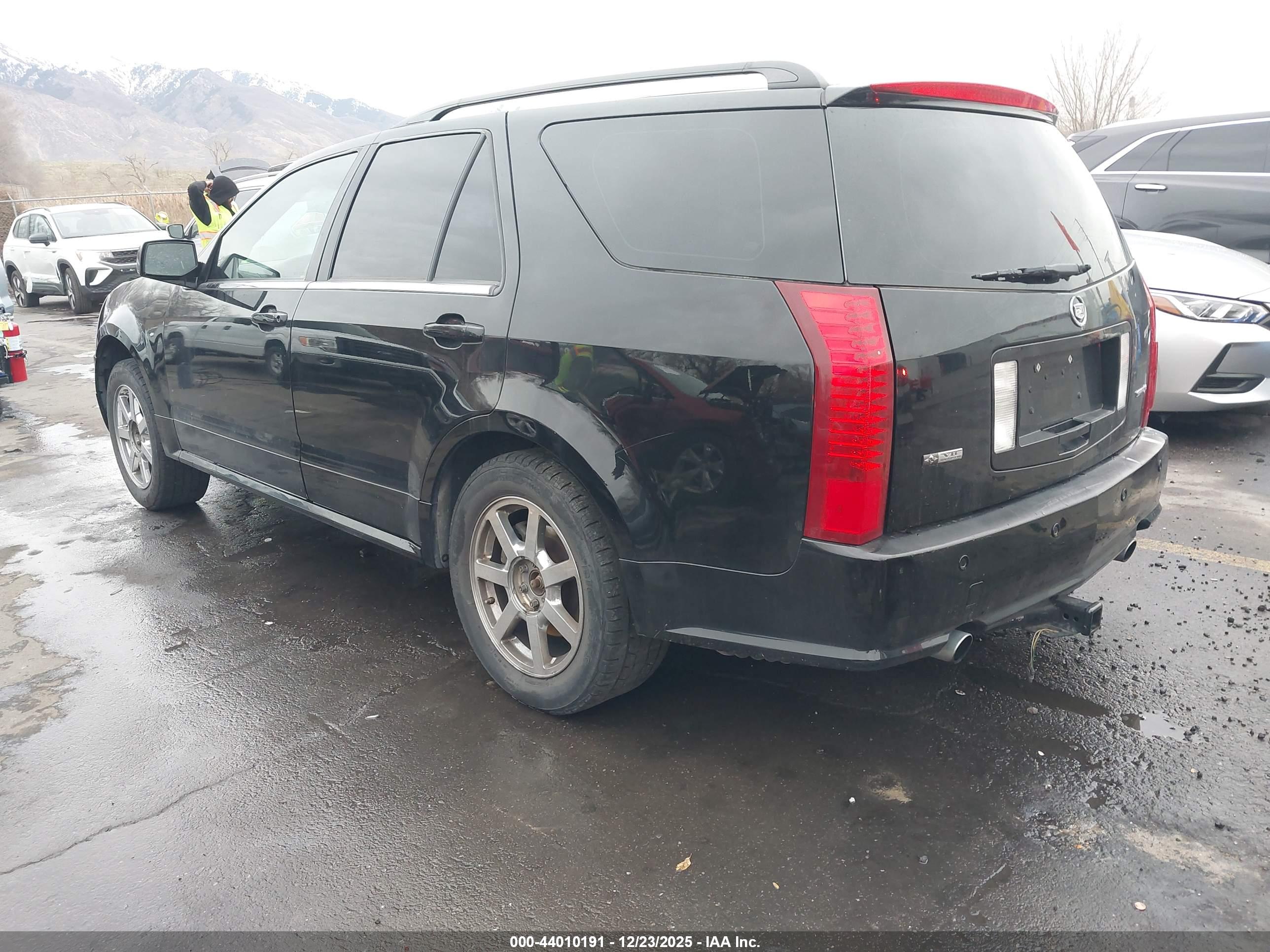 CADILLAC SRX image 3