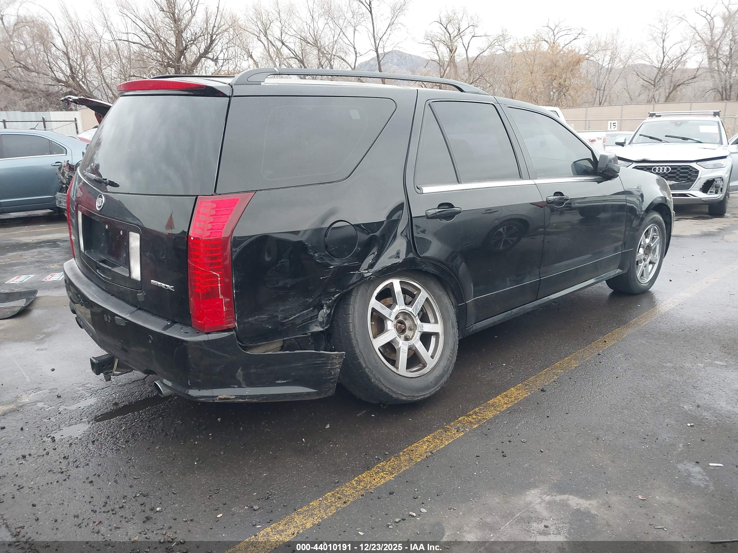 CADILLAC SRX image 4
