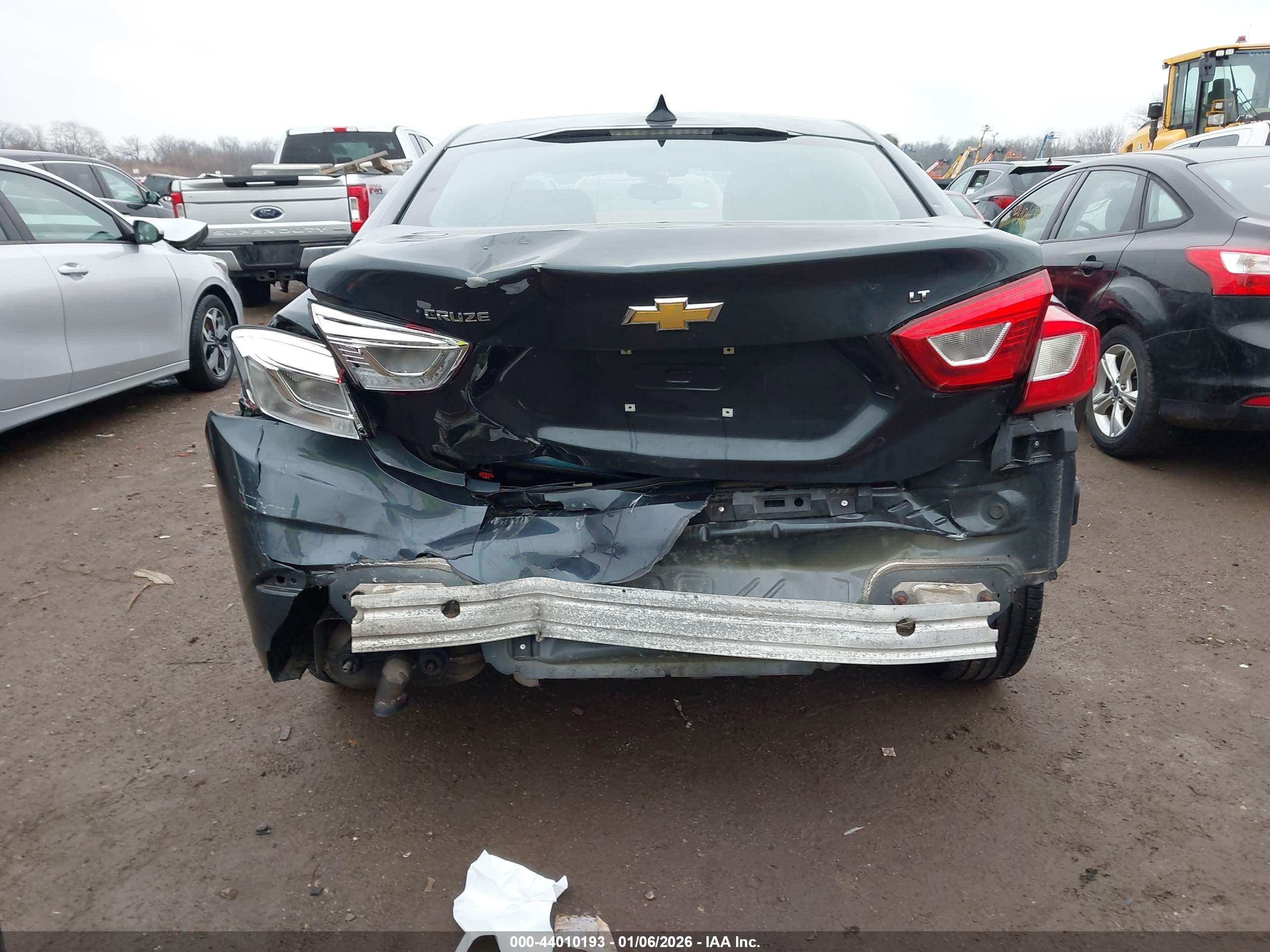 CHEVROLET CRUZE image 6