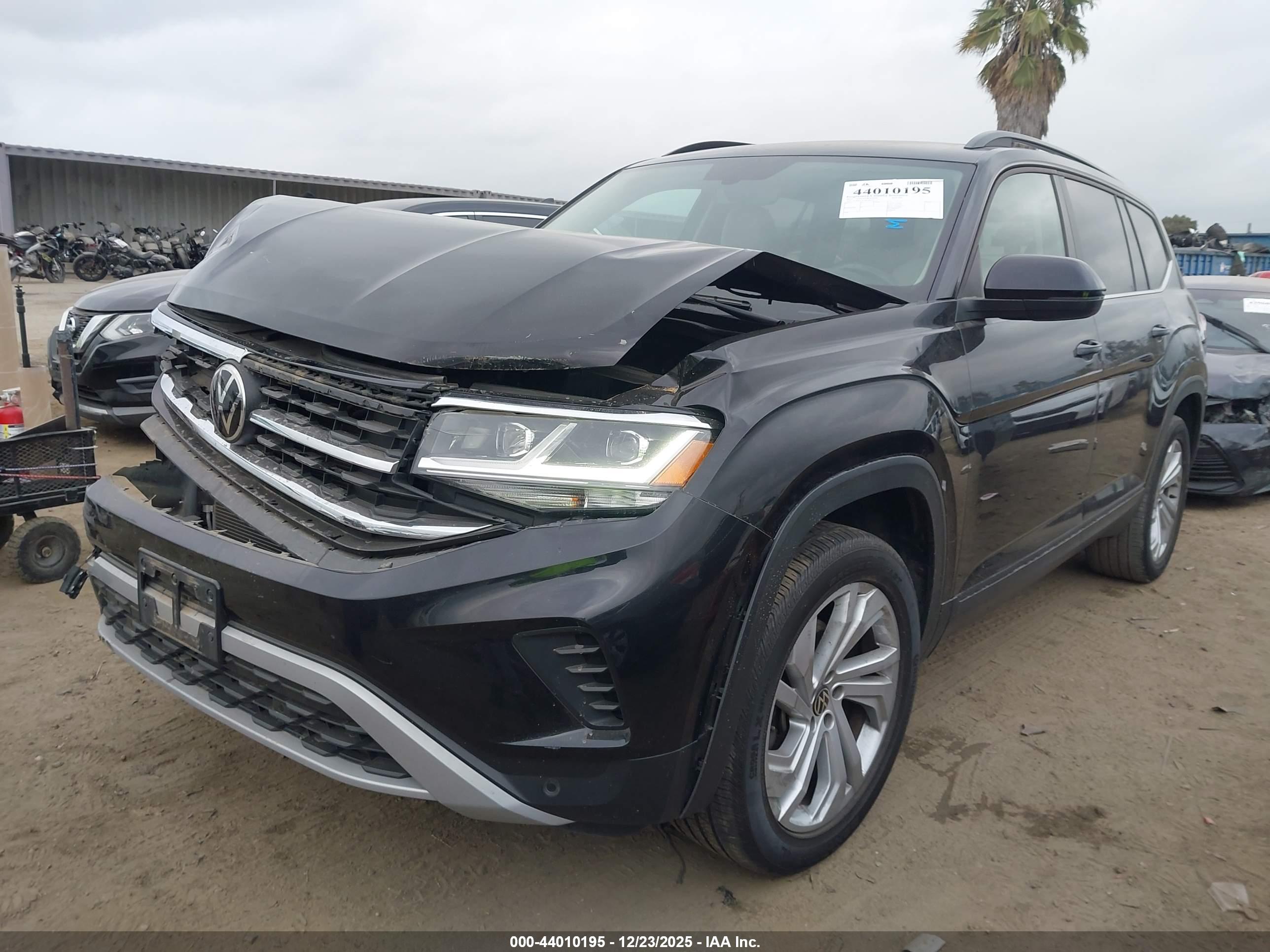 VOLKSWAGEN ATLAS image 2