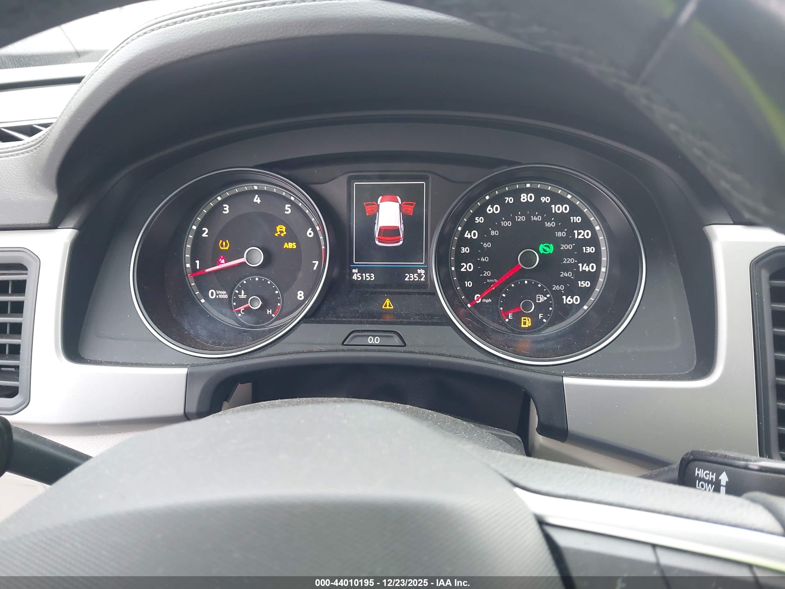 VOLKSWAGEN ATLAS image 7