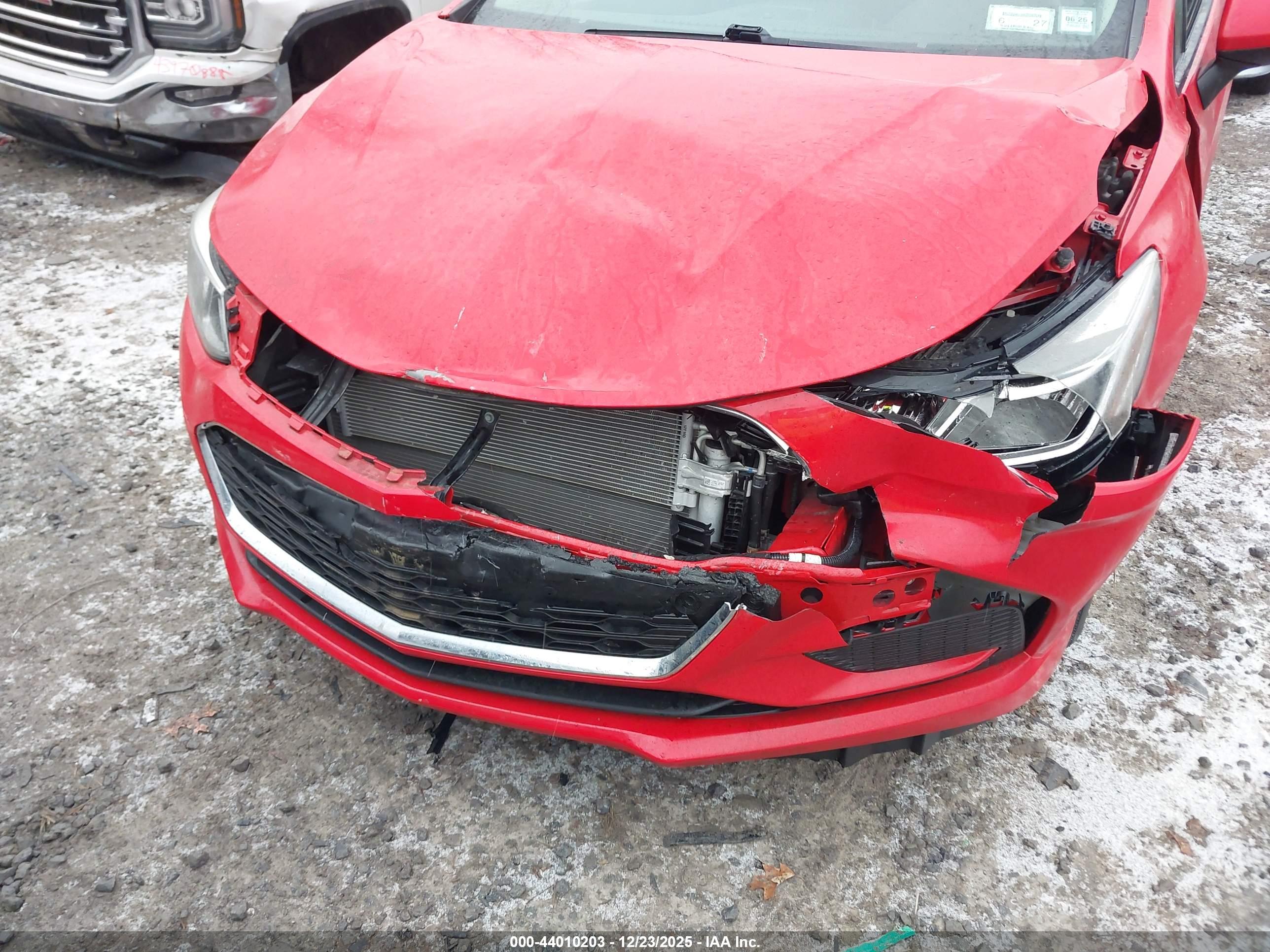 CHEVROLET CRUZE image 6