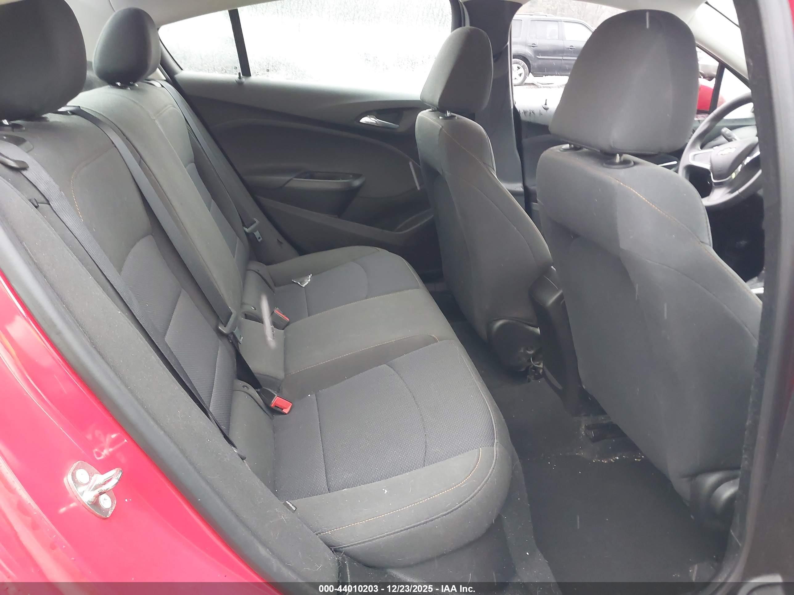 CHEVROLET CRUZE image 8